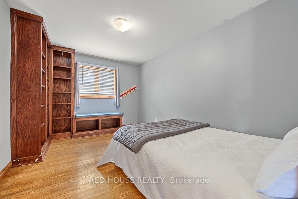 Photo 36 of 111 Neilson Drive, Etobicoke, Markland Wood — HOMEH