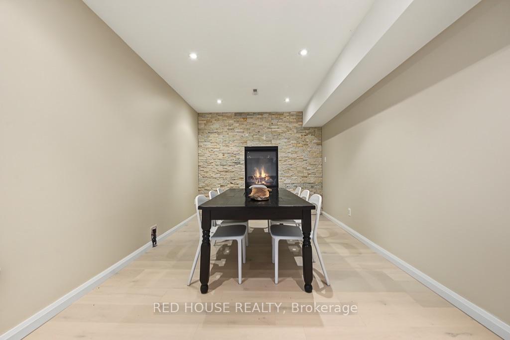 Photo 39 of 111 Neilson Drive, Etobicoke, Markland Wood — HOMEH
