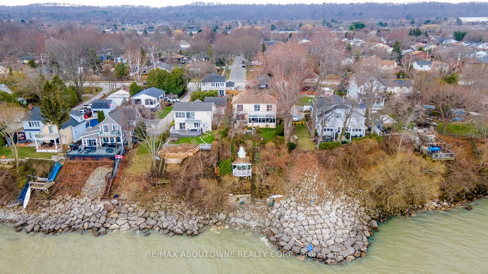 Photo 1 of 1 Twelfth Street, Grimsby, Grimsby Beach — HOMEH