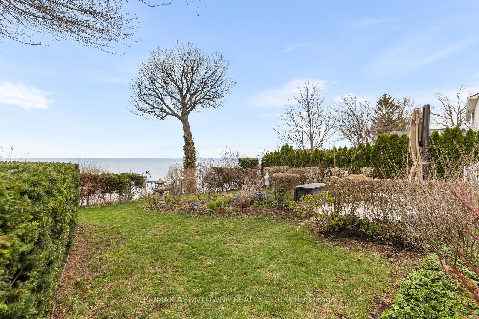 Photo 41 of 1 Twelfth Street, Grimsby, Grimsby Beach — HOMEH