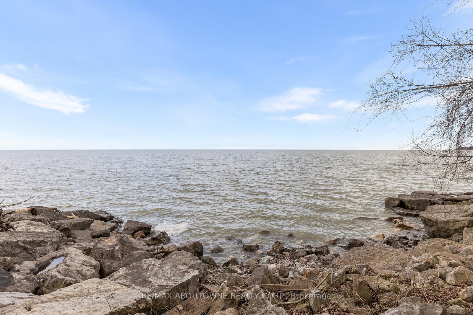Photo 45 of 1 Twelfth Street, Grimsby, Grimsby Beach — HOMEH