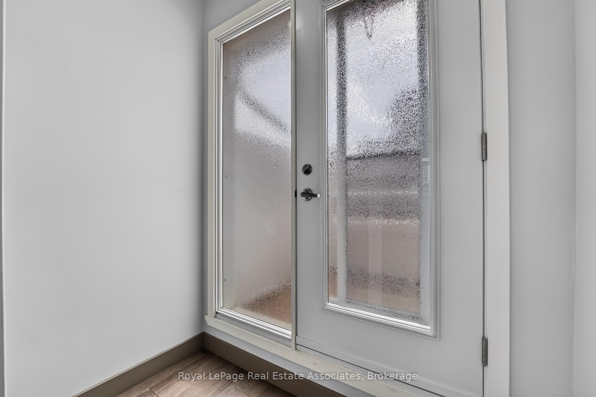 Photo 37 of 30 Michael Power Place, Etobicoke, Islington-City Centre West — HOMEH