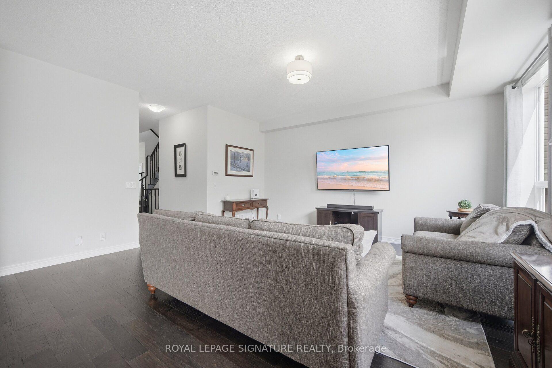 Photo 11 of 2323 Steeplechase Street, Oshawa, Windfields — HOMEH