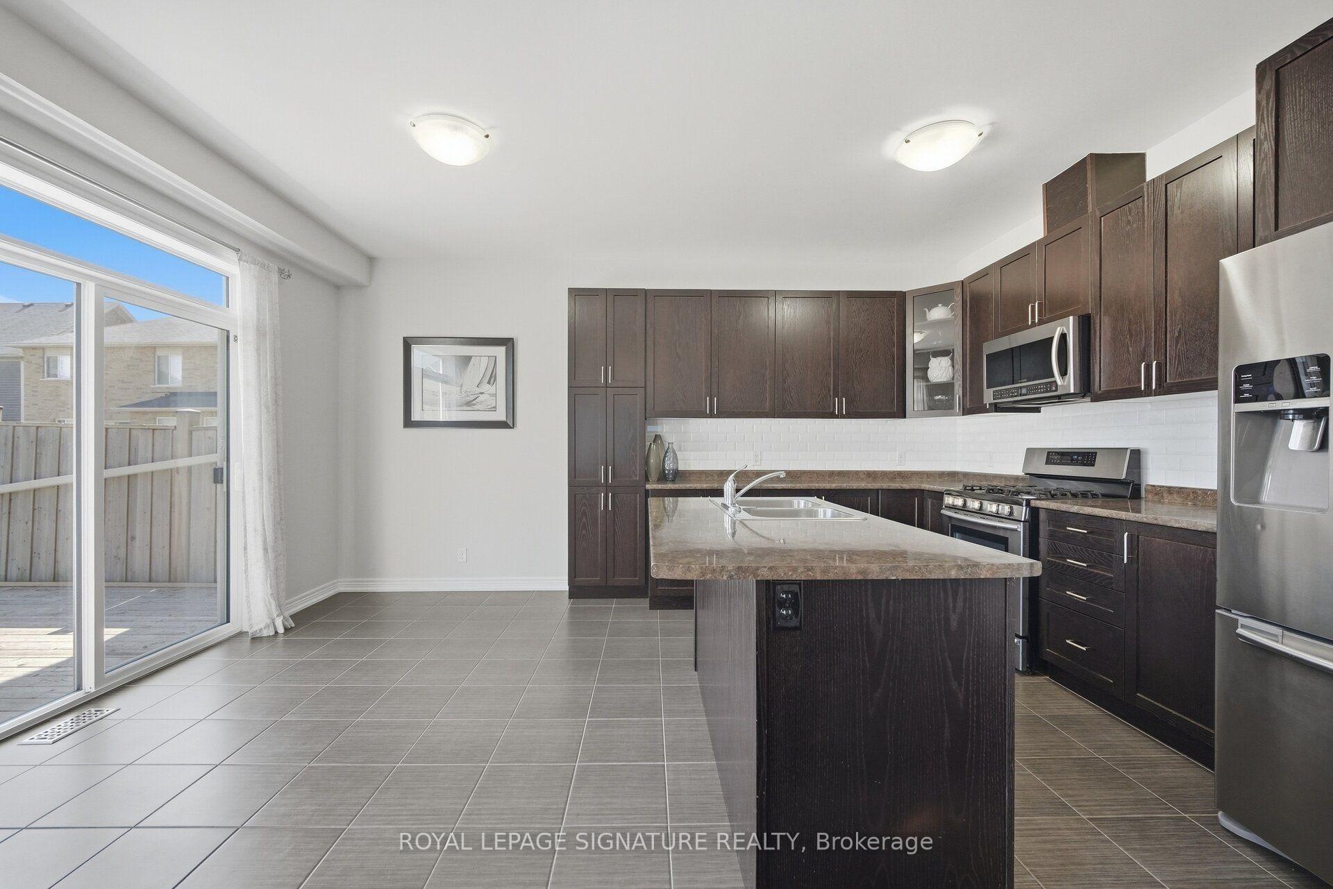 Photo 15 of 2323 Steeplechase Street, Oshawa, Windfields — HOMEH