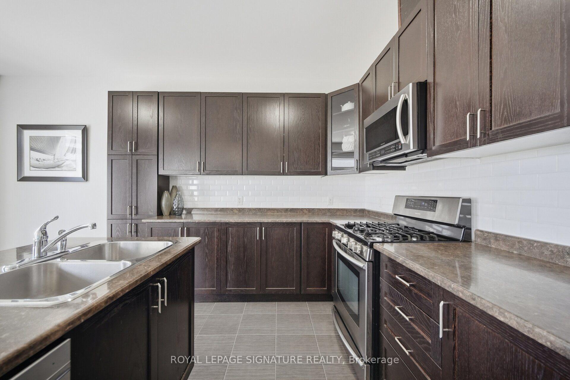 Photo 17 of 2323 Steeplechase Street, Oshawa, Windfields — HOMEH