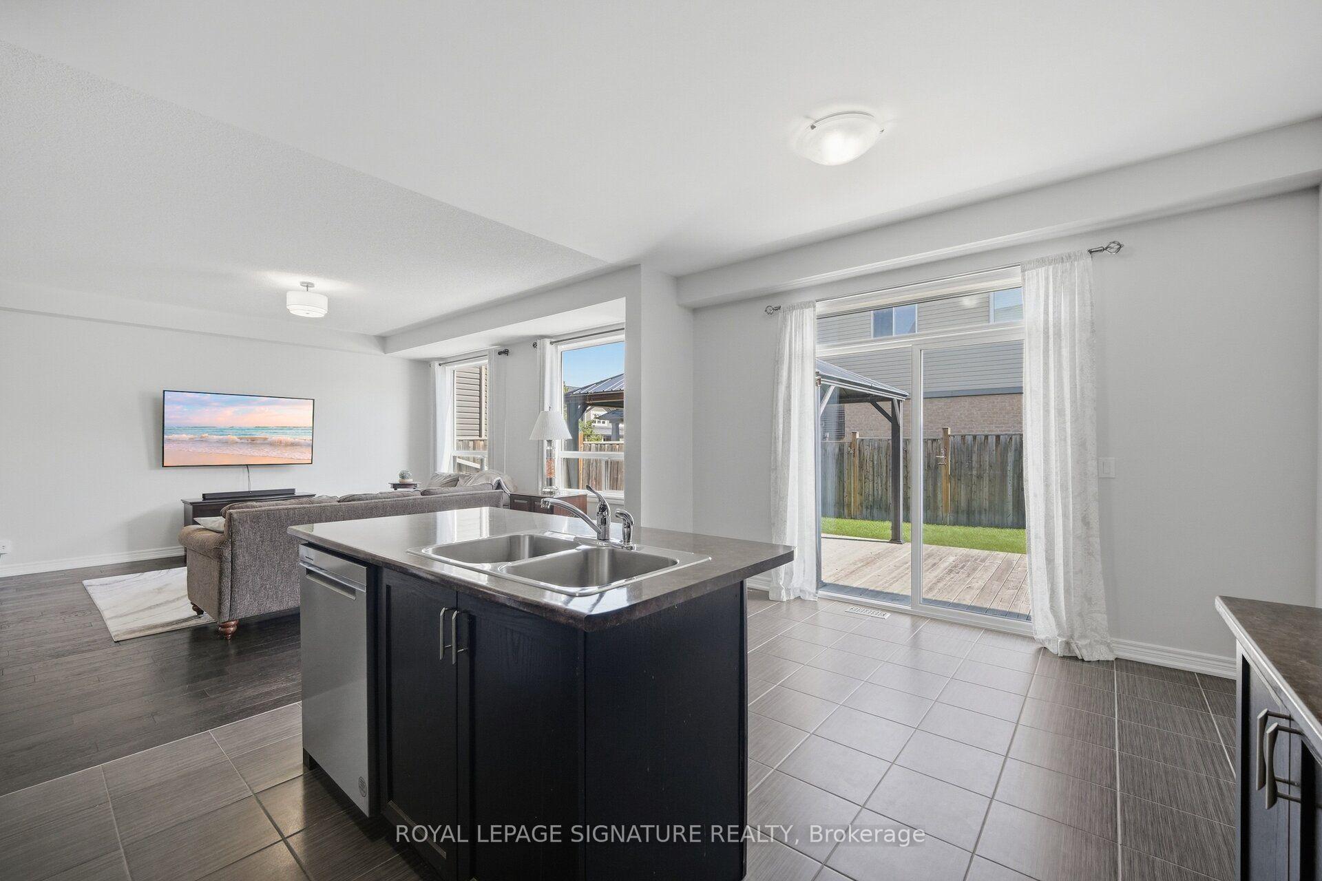 Photo 18 of 2323 Steeplechase Street, Oshawa, Windfields — HOMEH