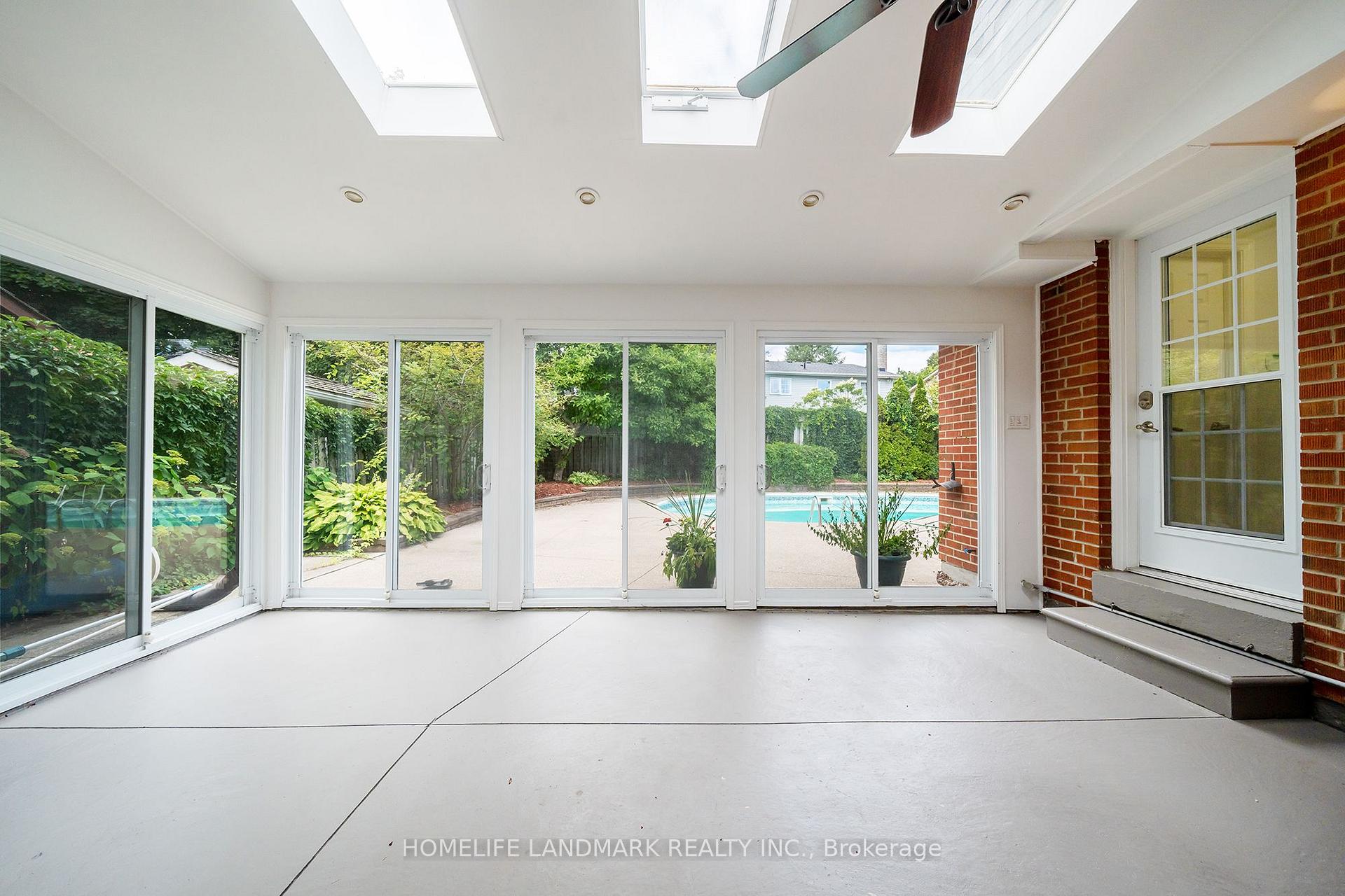 Photo 3 of 2365 Baccaro Road, Oakville, Ford — HOMEH