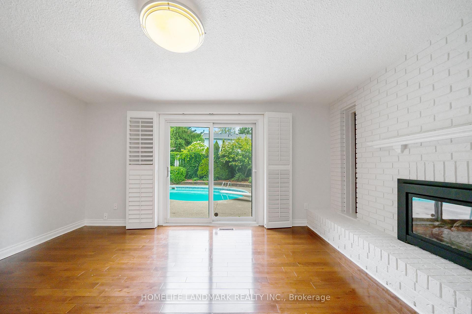 Photo 8 of 2365 Baccaro Road, Oakville, Ford — HOMEH