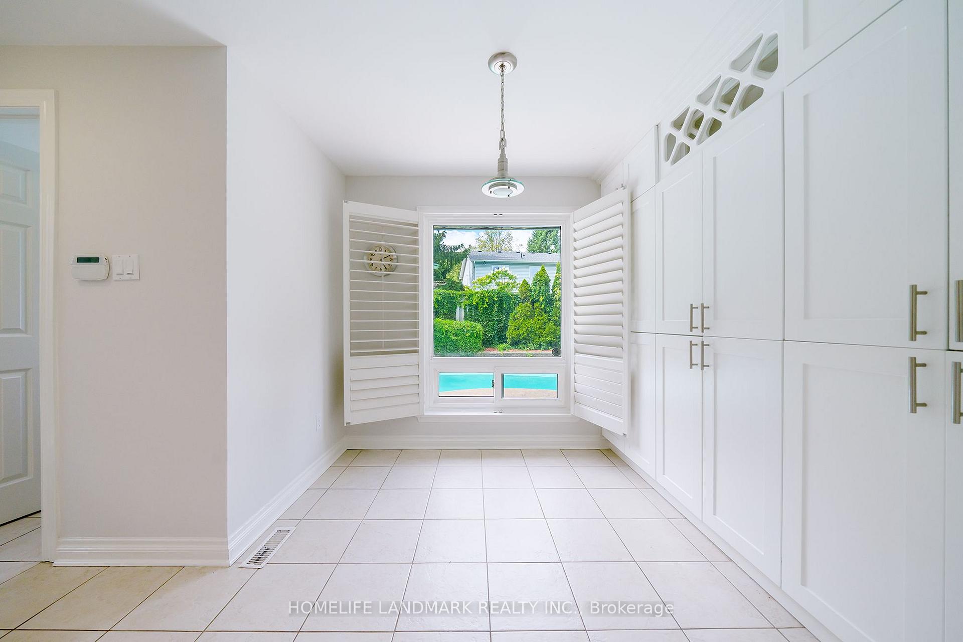 Photo 11 of 2365 Baccaro Road, Oakville, Ford — HOMEH
