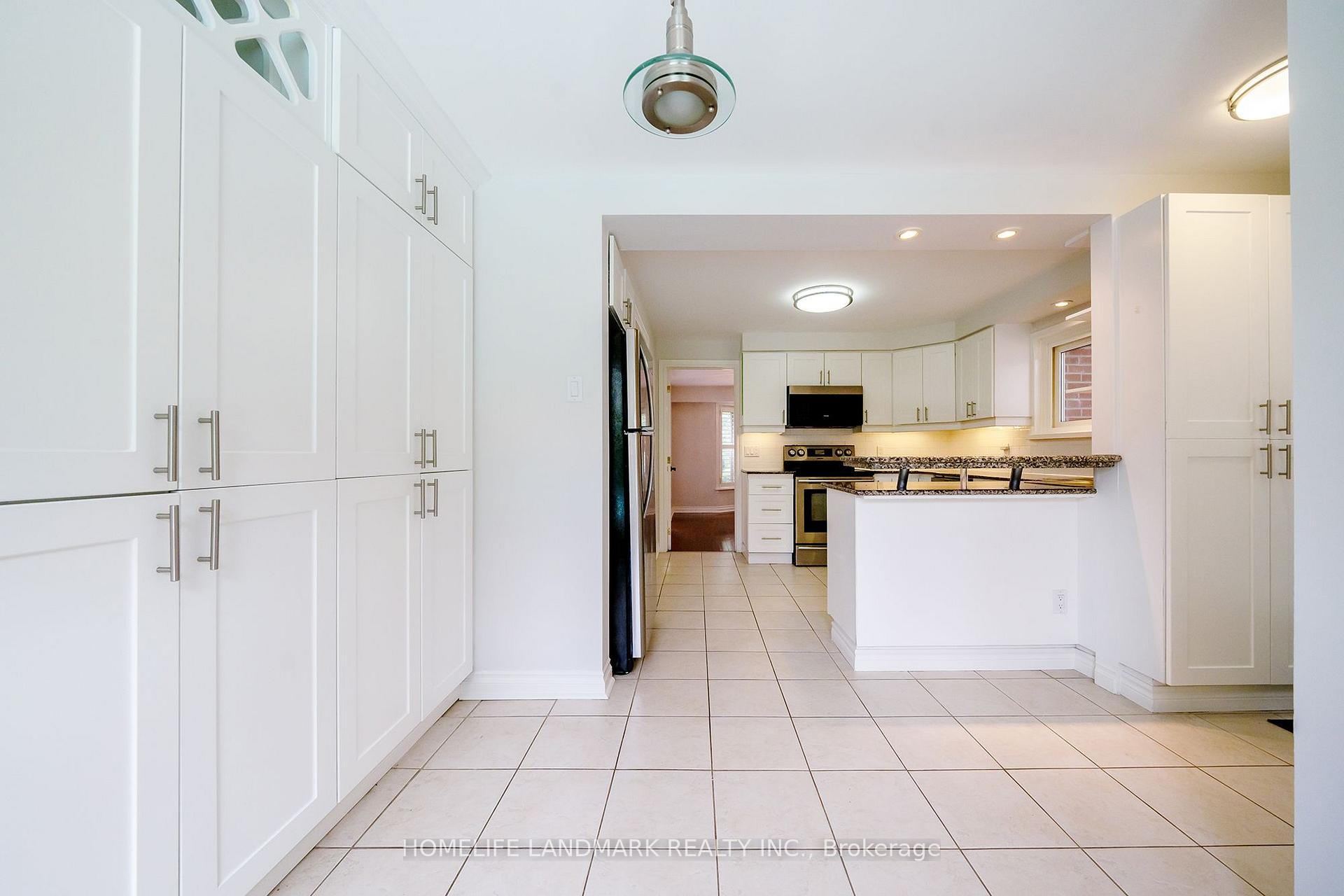 Photo 12 of 2365 Baccaro Road, Oakville, Ford — HOMEH