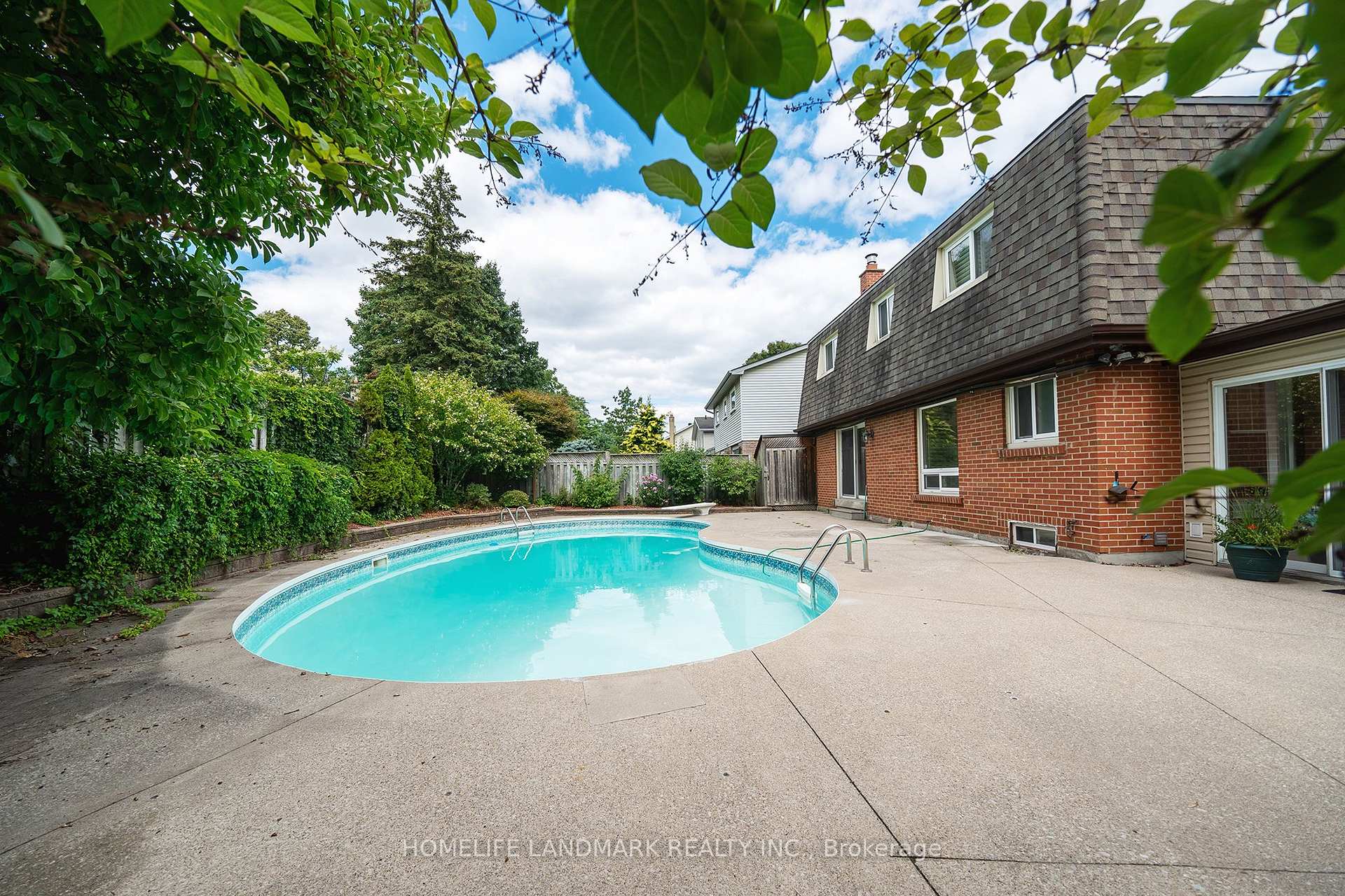 Photo 38 of 2365 Baccaro Road, Oakville, Ford — HOMEH
