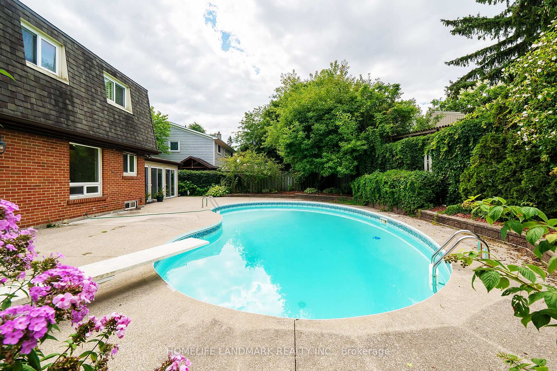 Photo 41 of 2365 Baccaro Road, Oakville, Ford — HOMEH