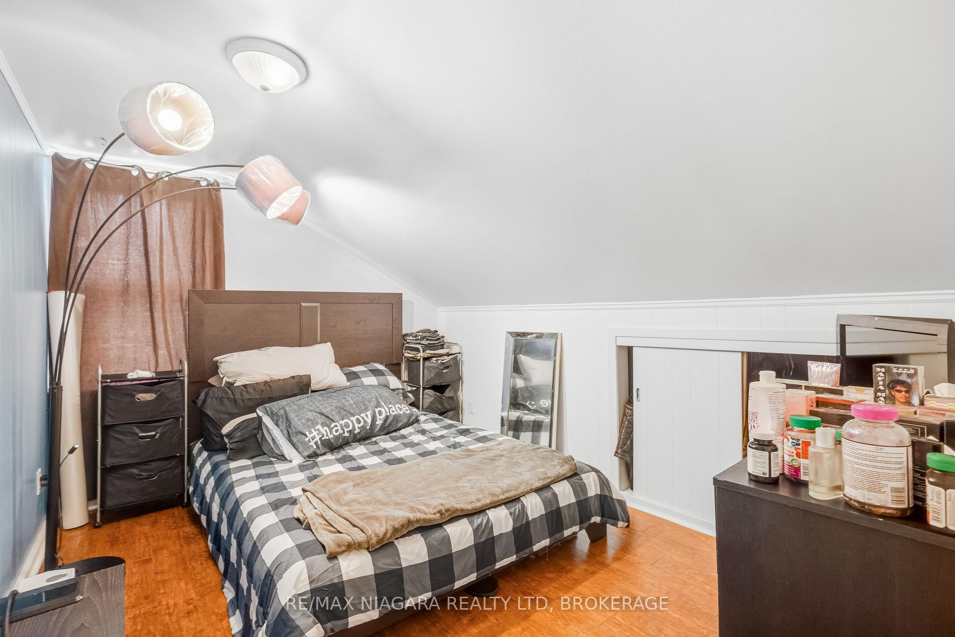 Photo 25 of 509 Lincoln Street, Welland, Lincoln/Crowland — HOMEH