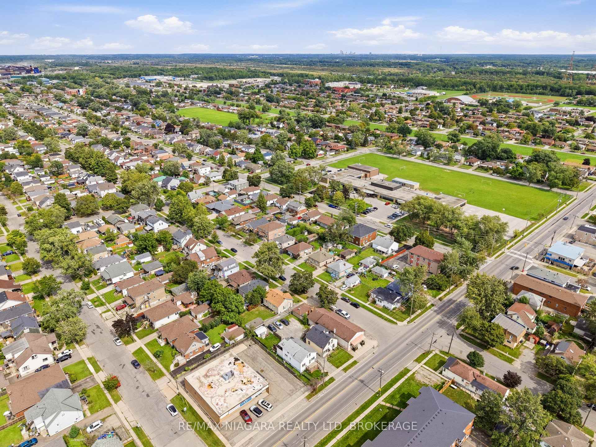 Photo 44 of 509 Lincoln Street, Welland, Lincoln/Crowland — HOMEH