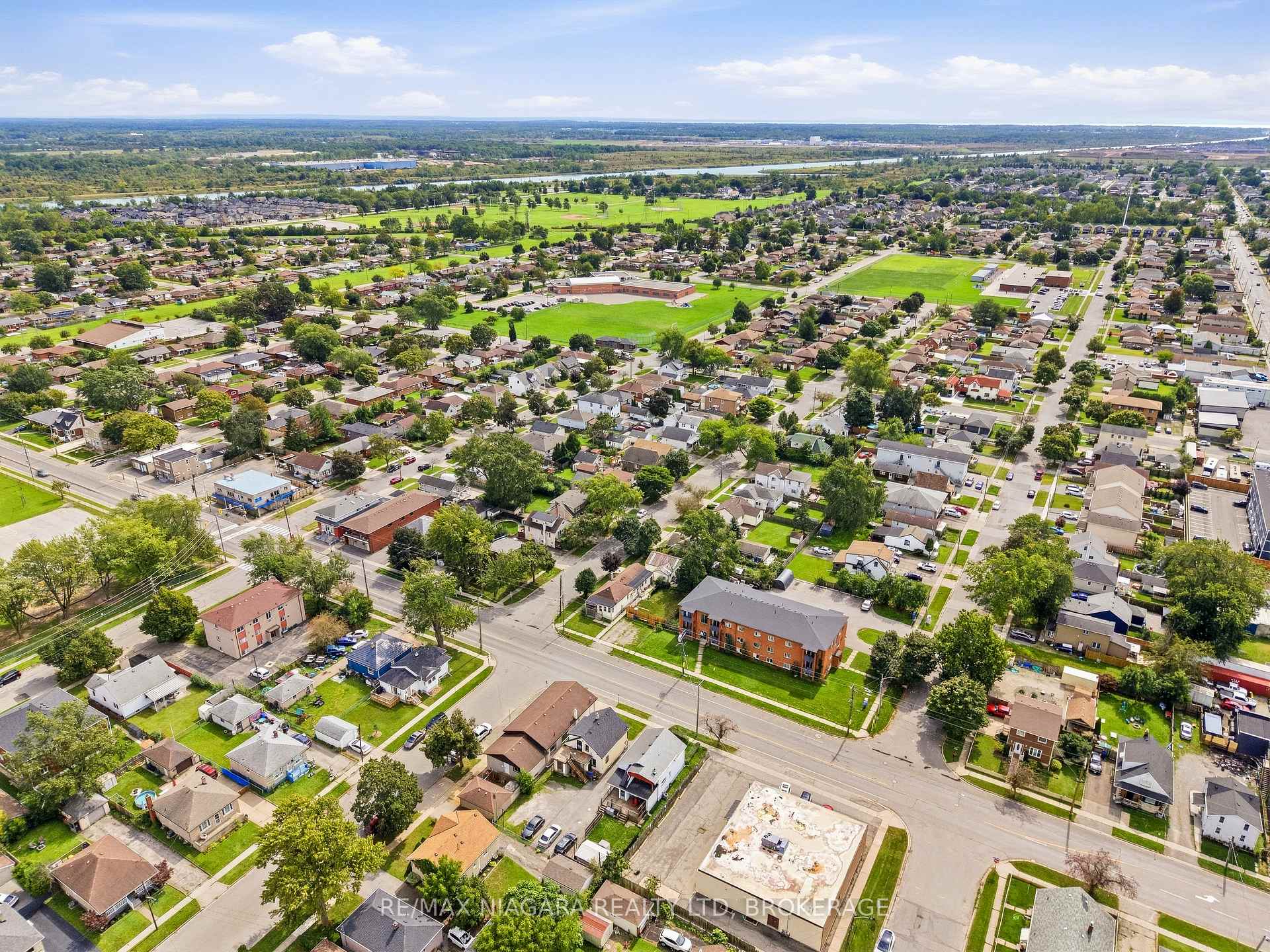 Photo 45 of 509 Lincoln Street, Welland, Lincoln/Crowland — HOMEH