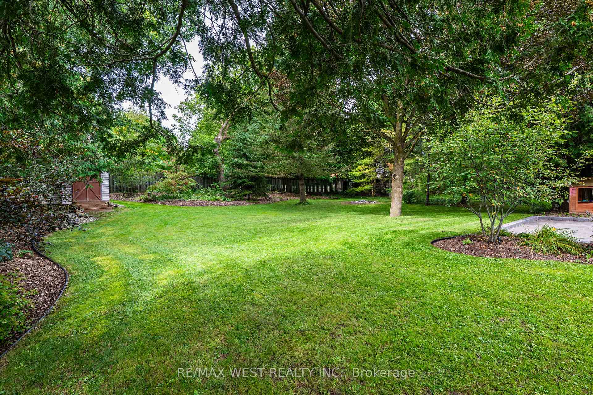 Photo 20 of 21 Mill Street, Amaranth, Rural Amaranth — HOMEH