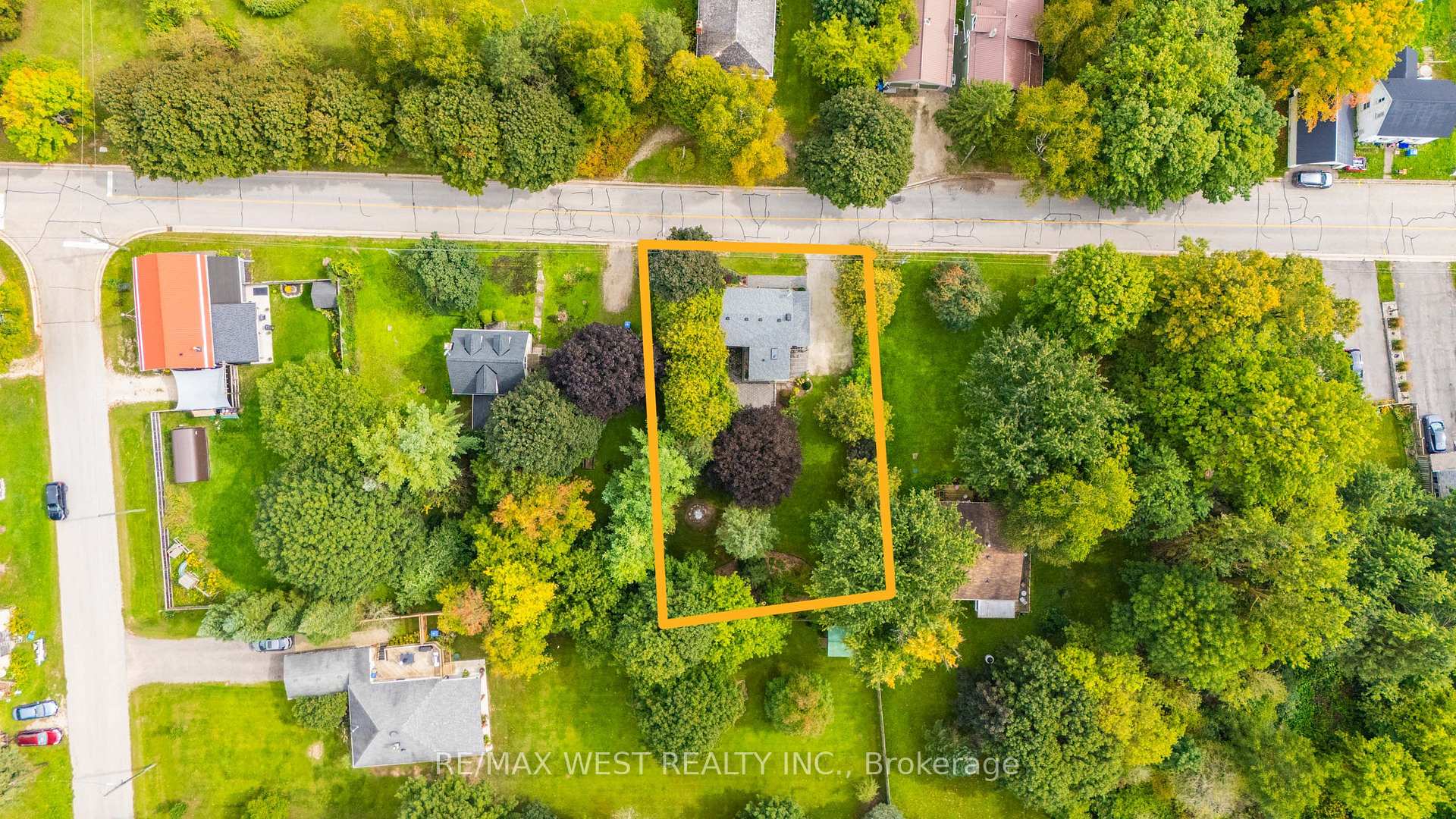 Photo 22 of 21 Mill Street, Amaranth, Rural Amaranth — HOMEH