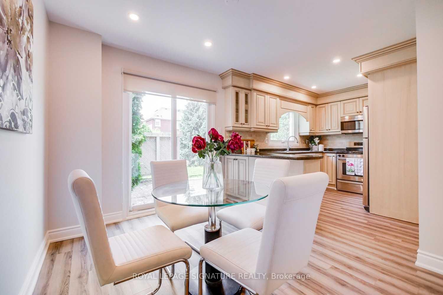 Photo 7 of 2260 Ridge Landing, Oakville, West Oak Trails — HOMEH