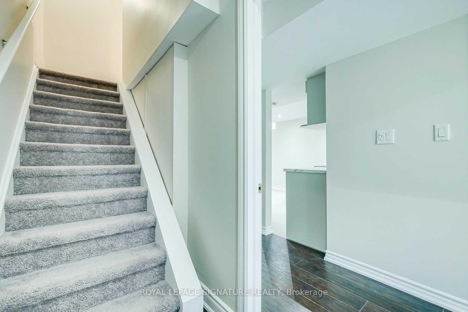 Photo 14 of 2260 Ridge Landing, Oakville, West Oak Trails — HOMEH