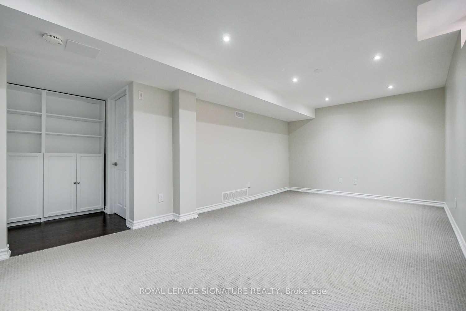 Photo 16 of 2260 Ridge Landing, Oakville, West Oak Trails — HOMEH