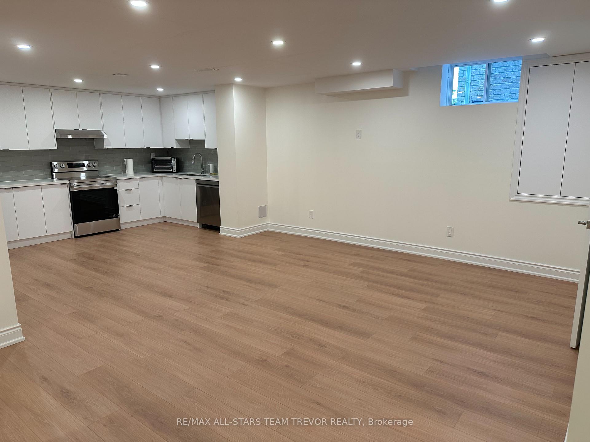 Photo 2 of Unit Basement, 32 Valleo Street, Georgina, Keswick North — HOMEH