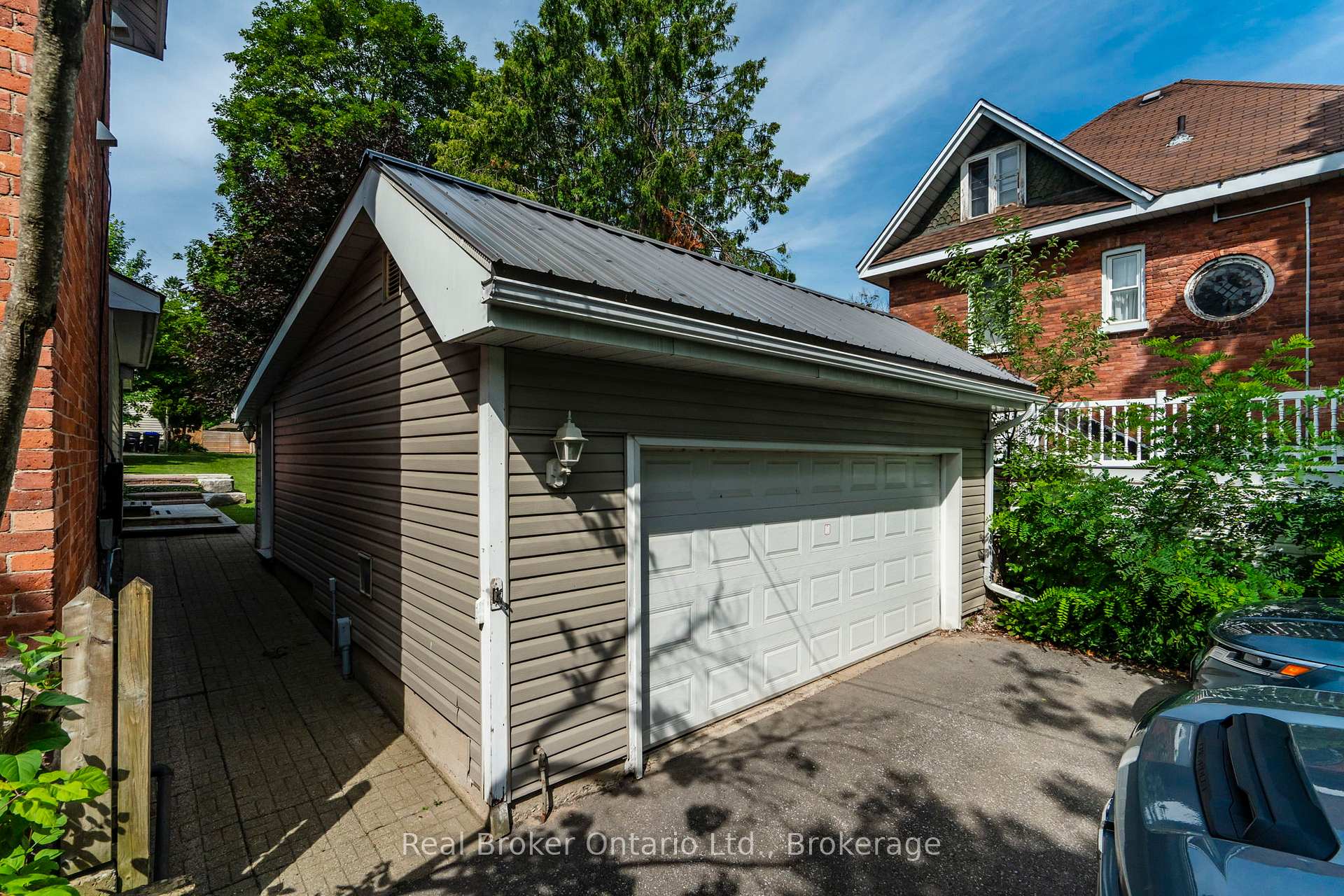 Photo 6 of Unit 3, 600 Hugel Avenue, Midland — HOMEH