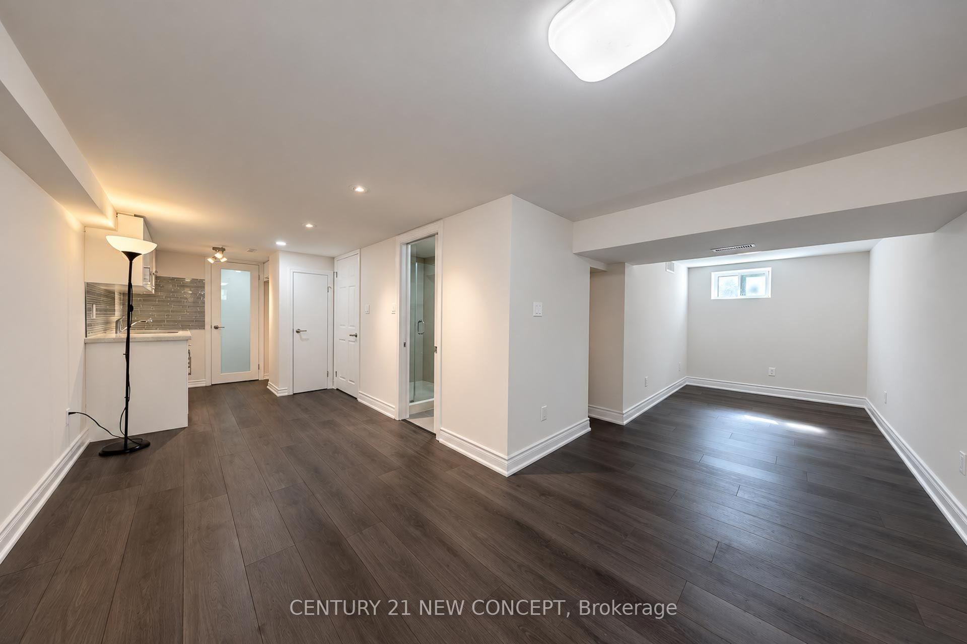 Photo 42 of 17 Lyndale Drive, North York, Willowdale East — HOMEH