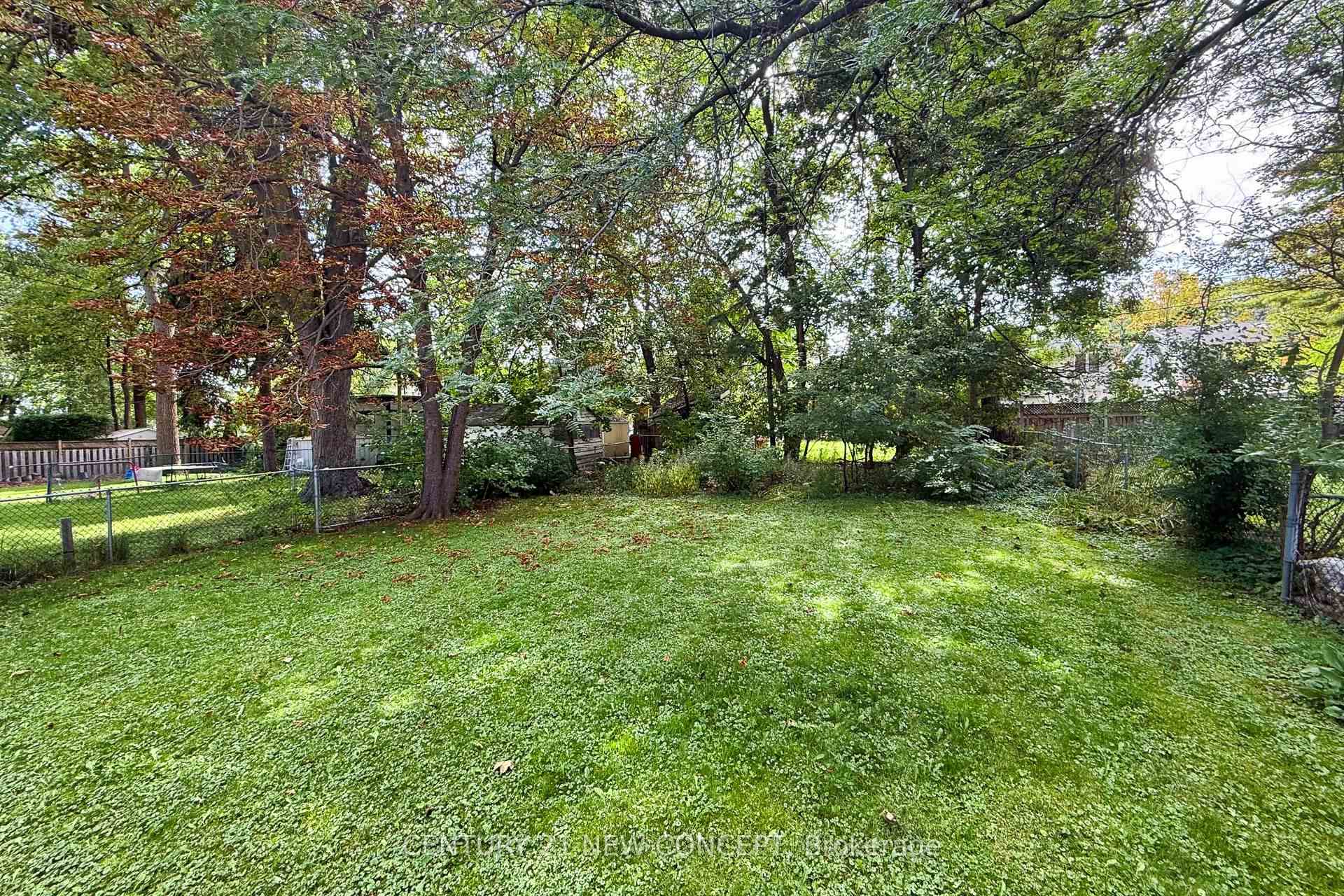 Photo 48 of 17 Lyndale Drive, North York, Willowdale East — HOMEH