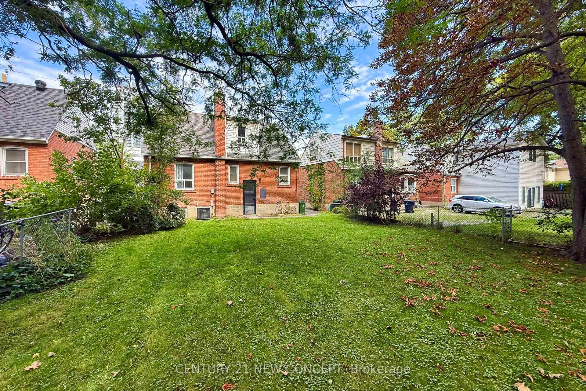 Photo 49 of 17 Lyndale Drive, North York, Willowdale East — HOMEH