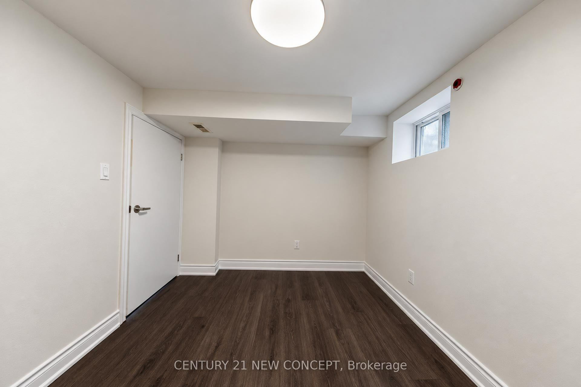Photo 50 of 17 Lyndale Drive, North York, Willowdale East — HOMEH