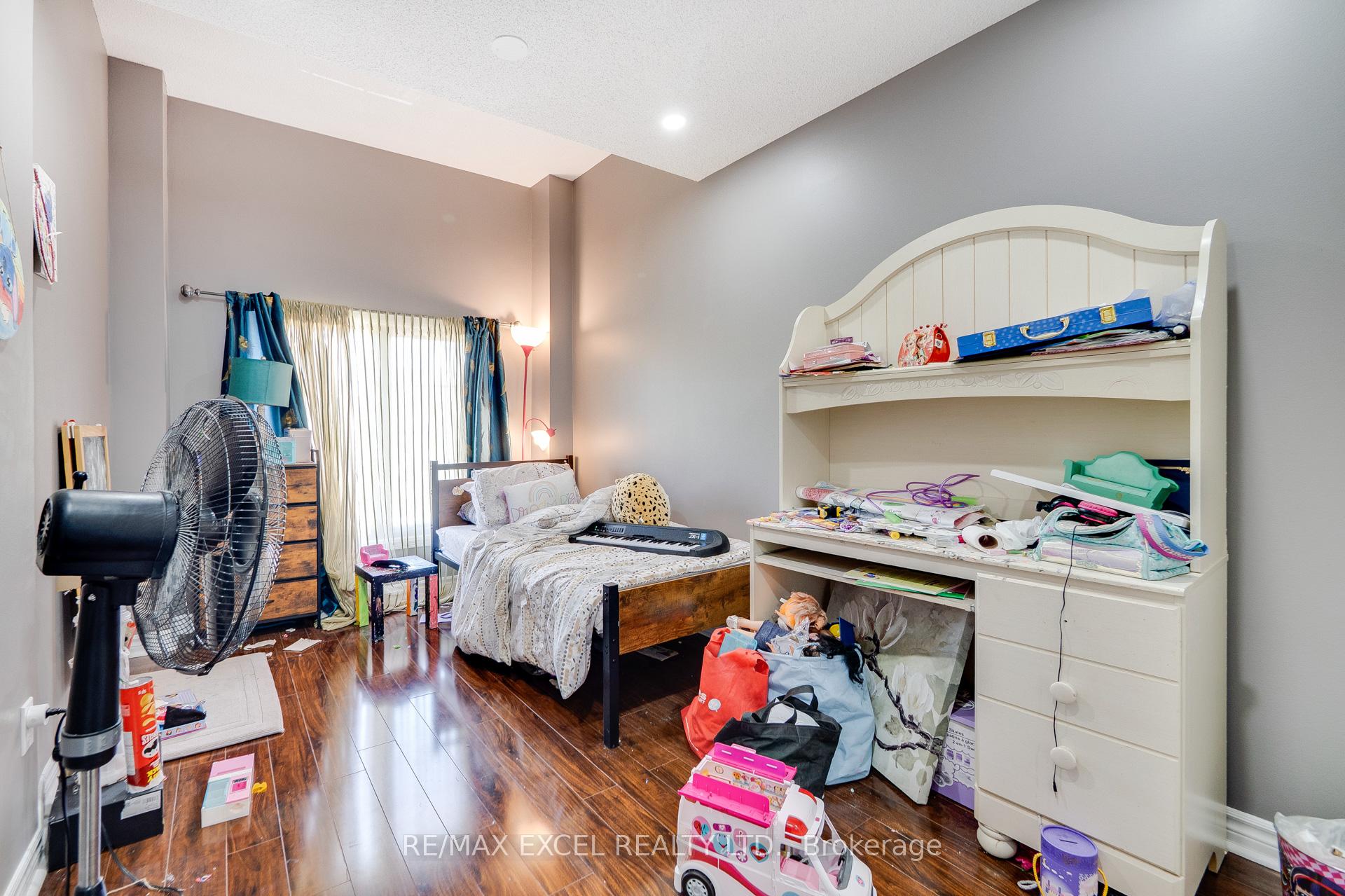 Photo 31 of 5146 Porter Street, Burlington, Uptown — HOMEH