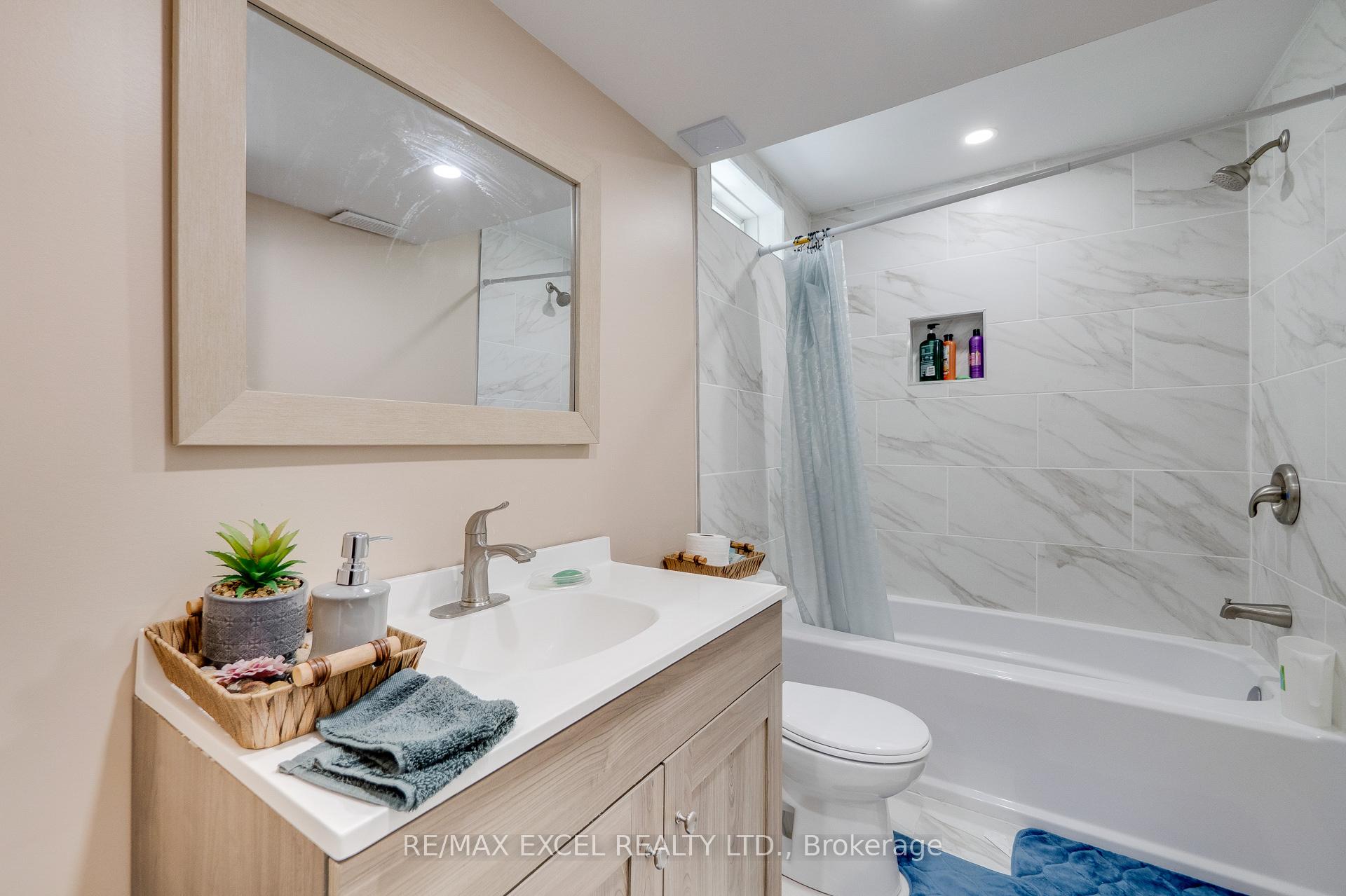 Photo 47 of 5146 Porter Street, Burlington, Uptown — HOMEH