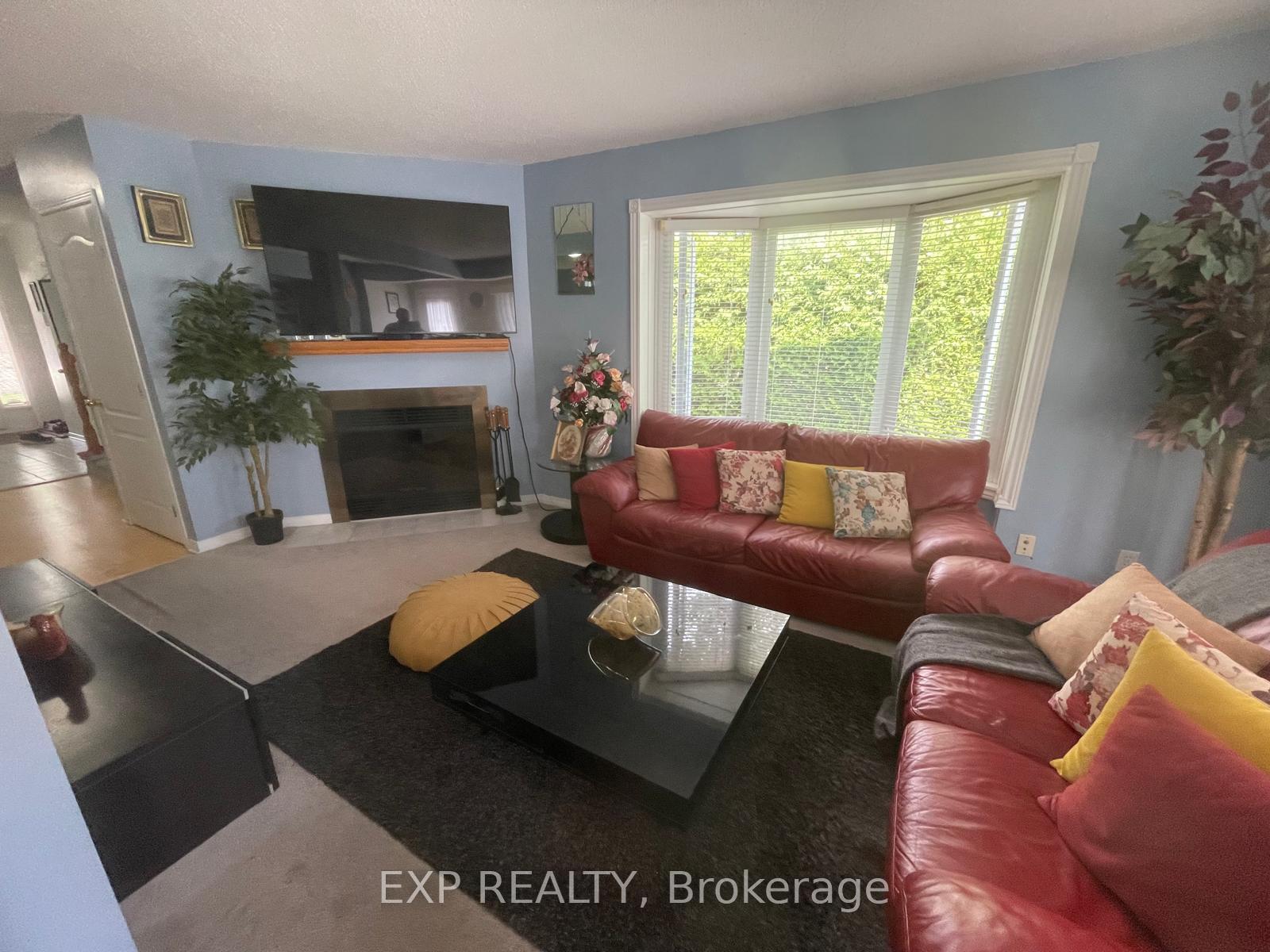 Photo 6 of 55 Whitegate Crescent, Ottawa, Barrhaven - Longfields — HOMEH