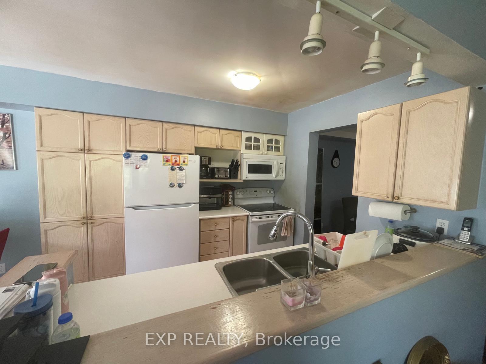 Photo 9 of 55 Whitegate Crescent, Ottawa, Barrhaven - Longfields — HOMEH