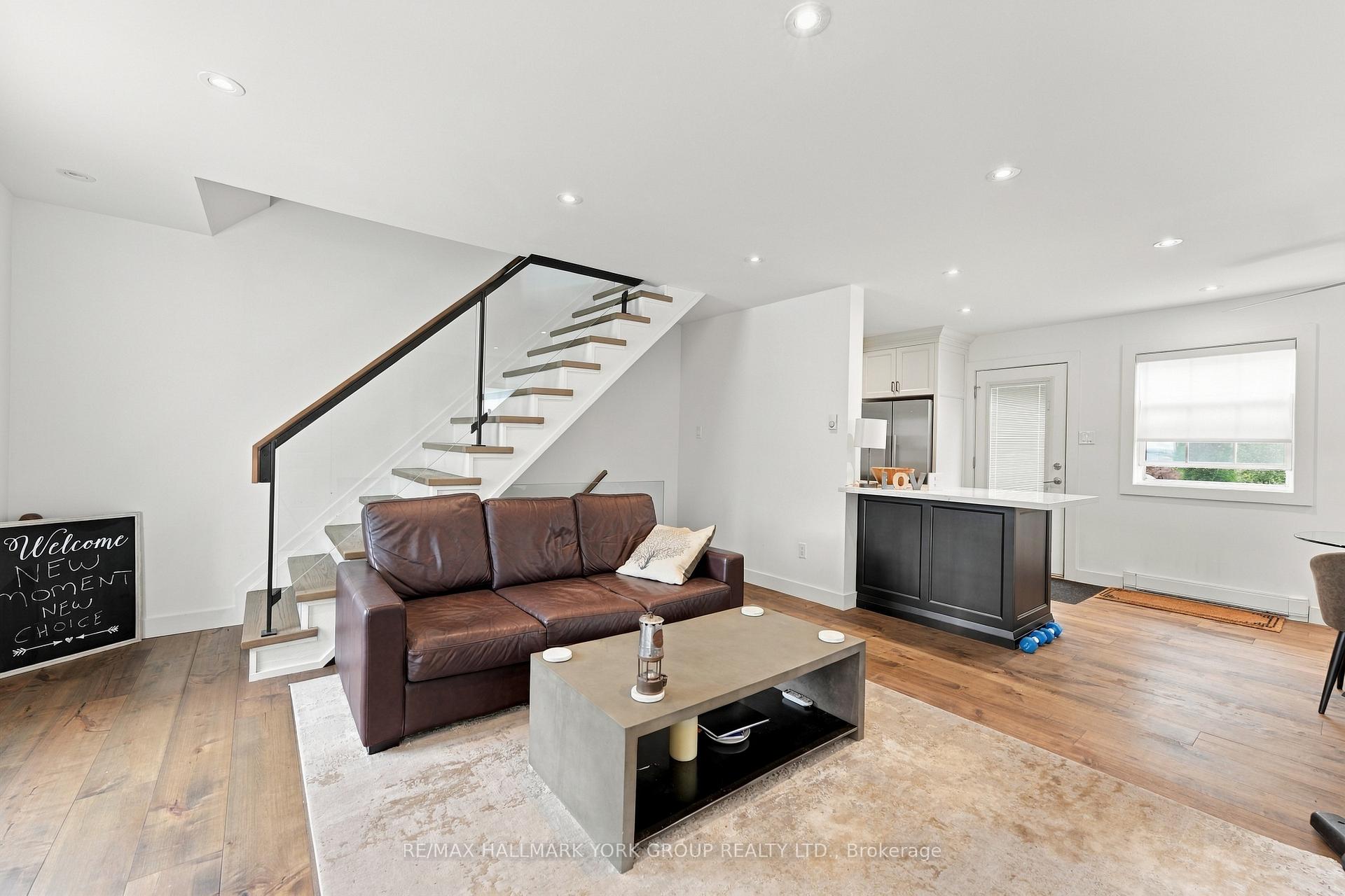 Photo 9 of 52 Centre Street, Aurora, Aurora Village — HOMEH