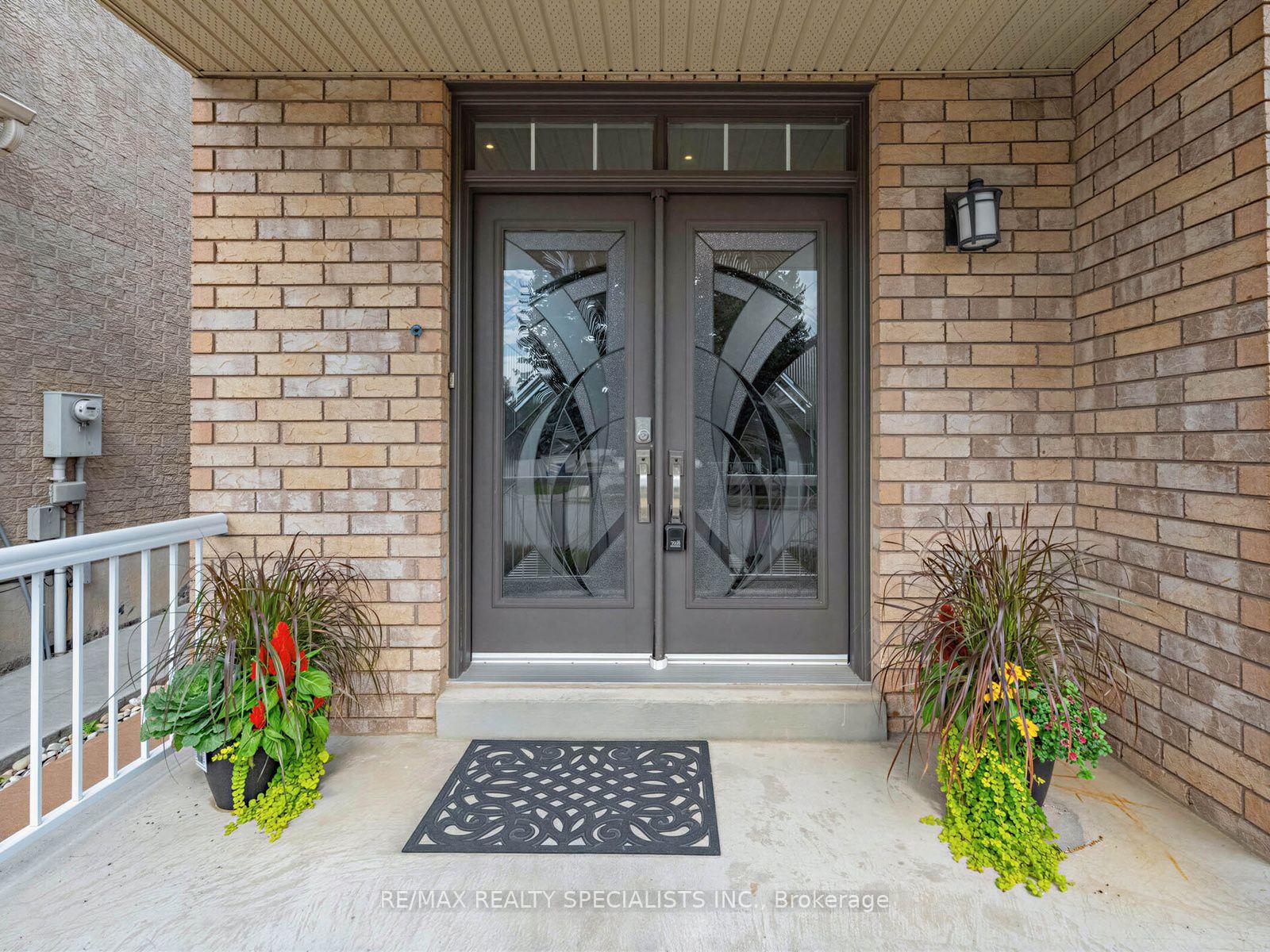Photo 2 of 491 Willmott Crescent, Milton, Clarke — HOMEH