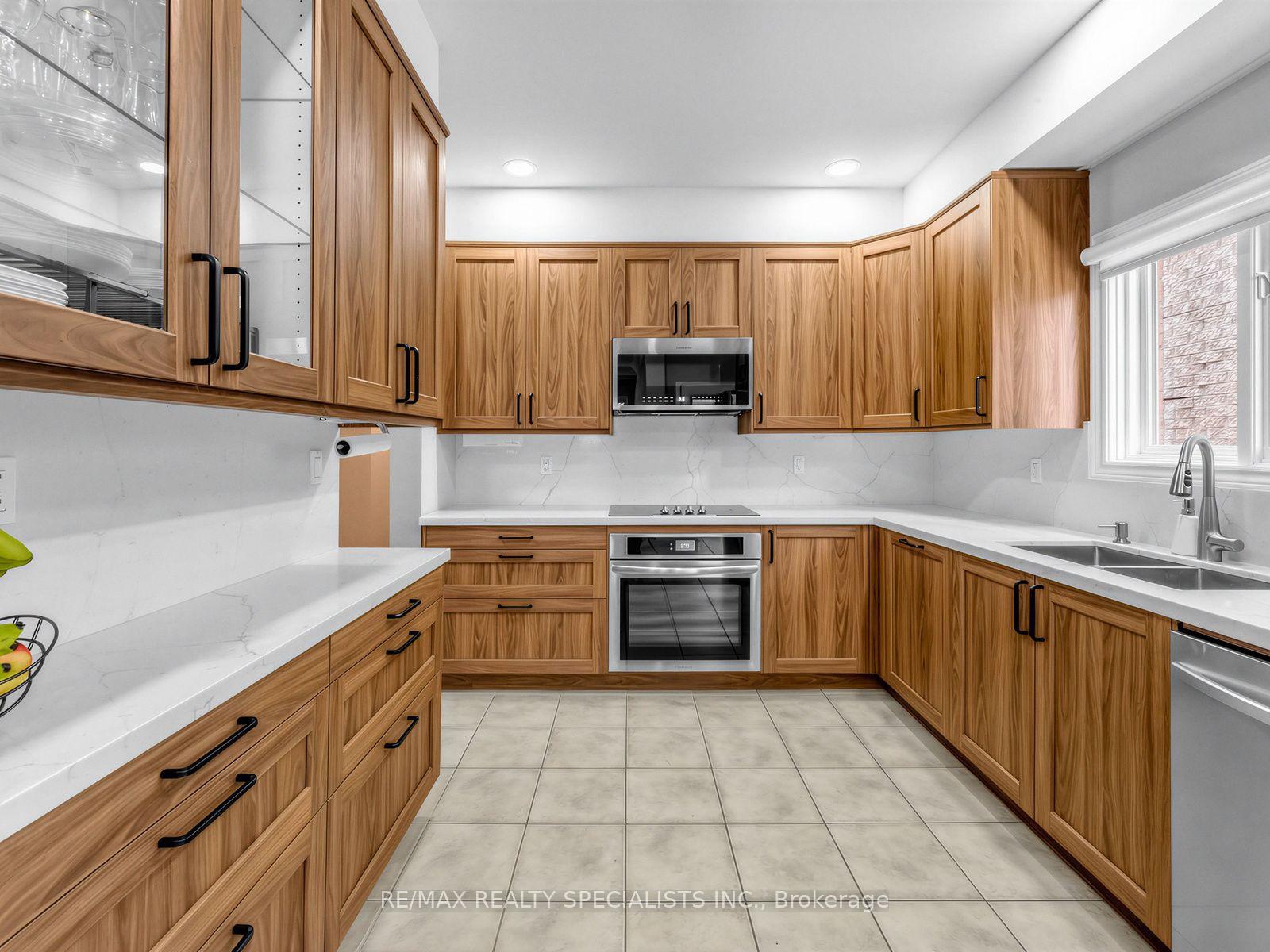 Photo 9 of 491 Willmott Crescent, Milton, Clarke — HOMEH