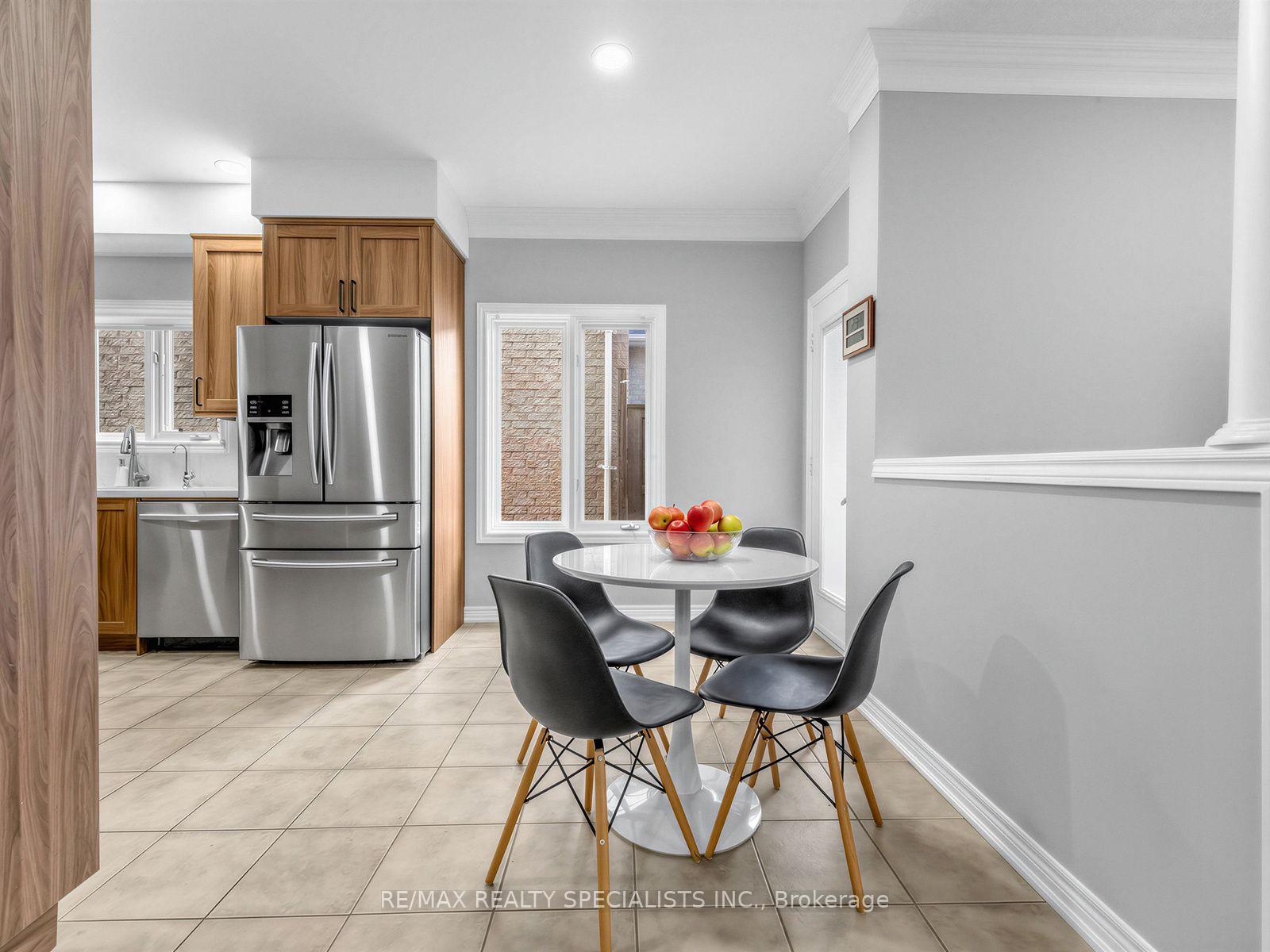 Photo 11 of 491 Willmott Crescent, Milton, Clarke — HOMEH