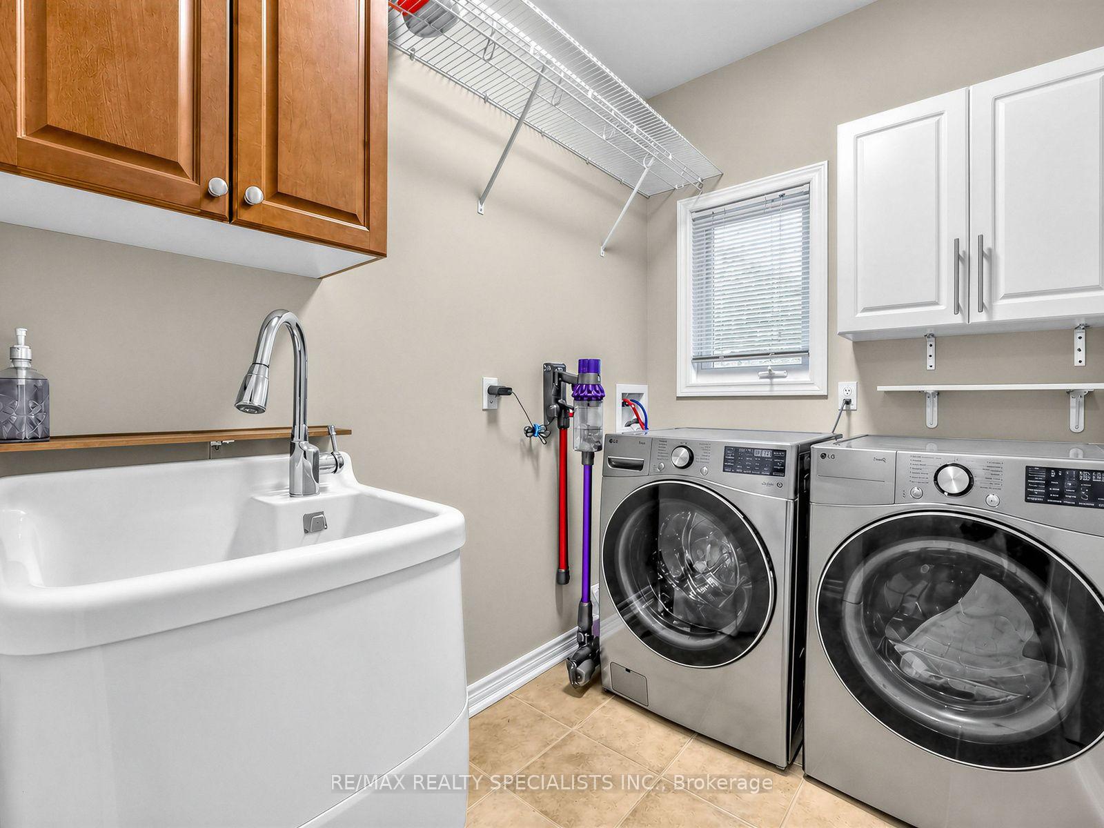 Photo 15 of 491 Willmott Crescent, Milton, Clarke — HOMEH