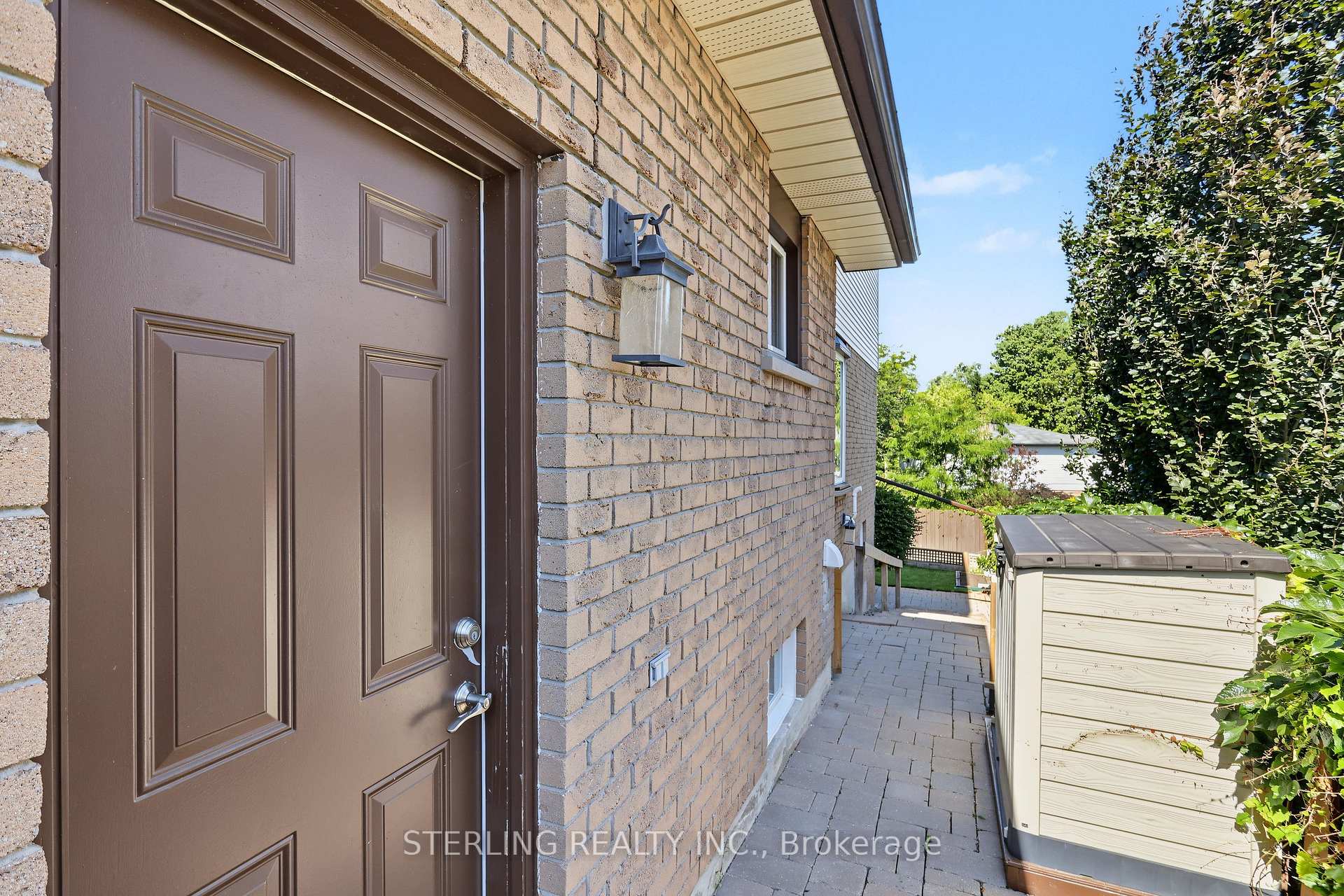 Photo 39 of 336 Gothic Court, Oshawa, Eastdale — HOMEH