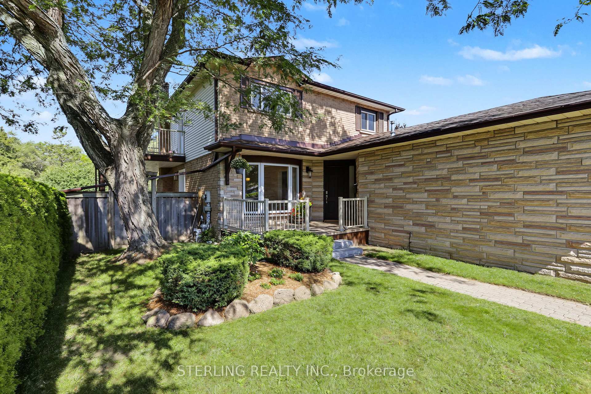 Photo 40 of 336 Gothic Court, Oshawa, Eastdale — HOMEH