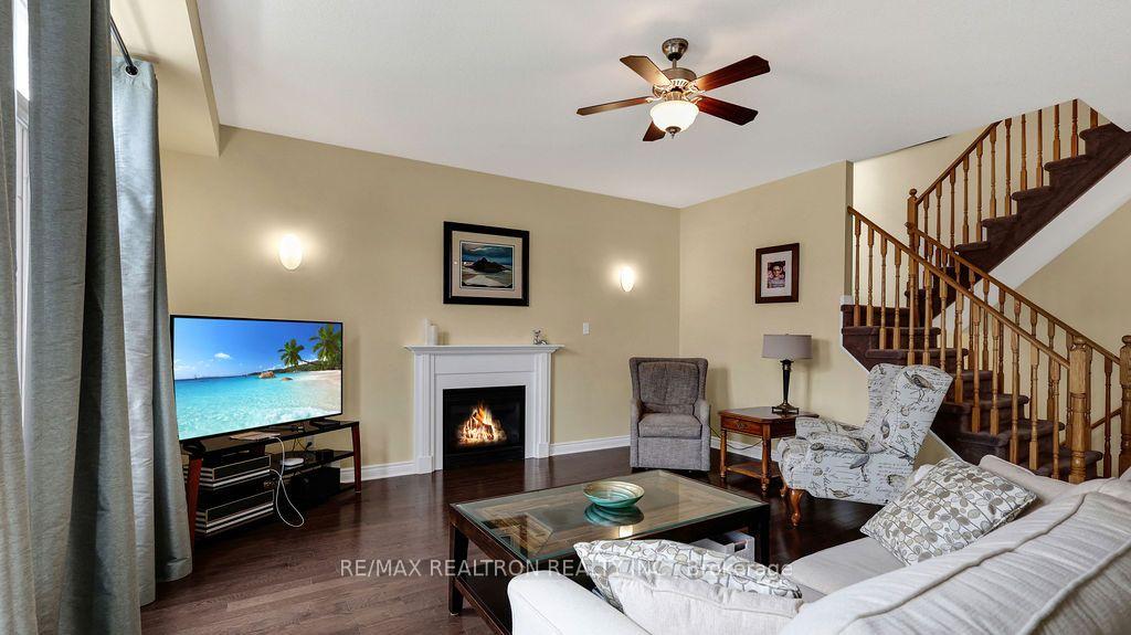 Photo 12 of 96 Piper Crescent, Clarington, Bowmanville — HOMEH