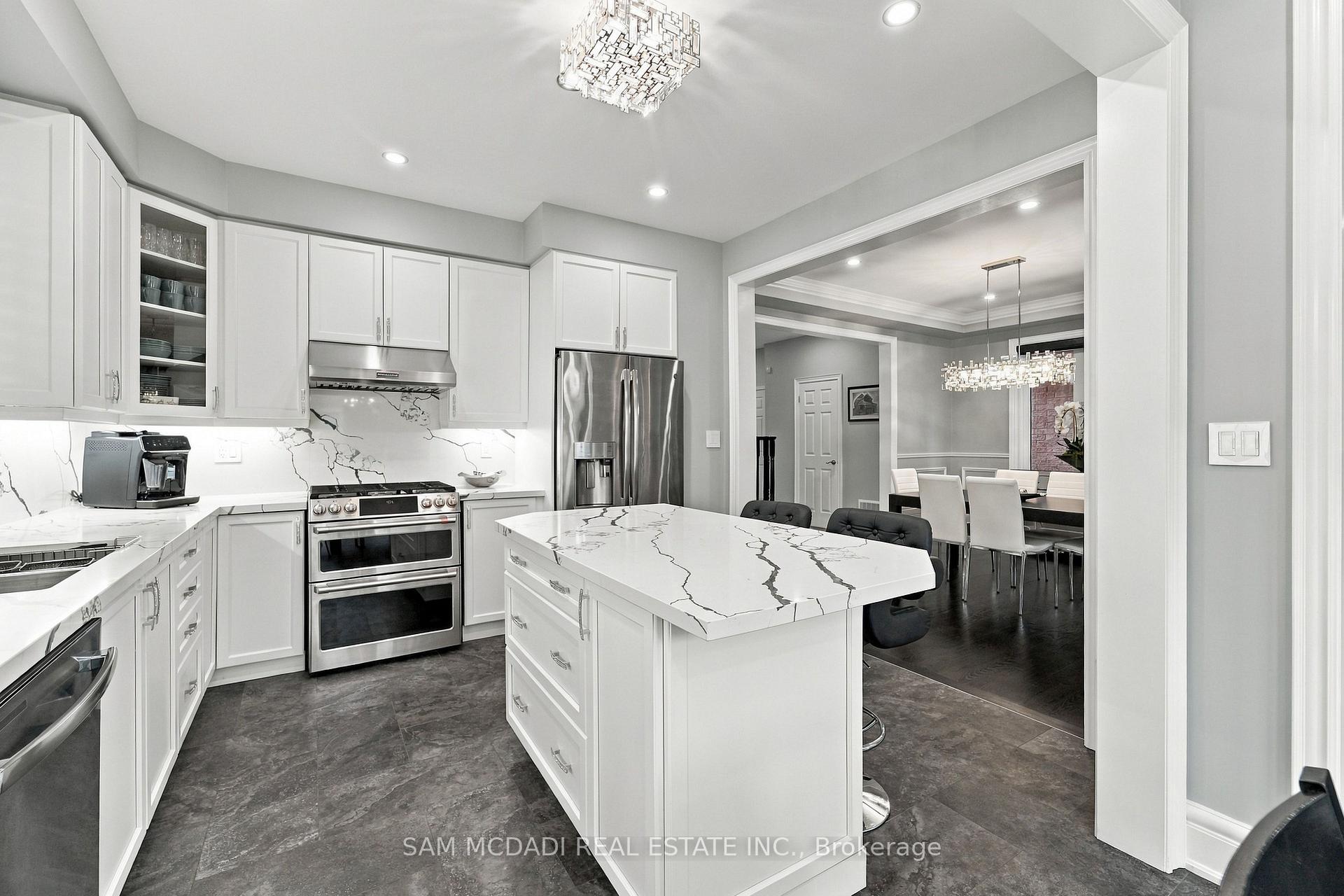 Photo 16 of 238 Schreyer Crescent, Milton, Harrison — HOMEH