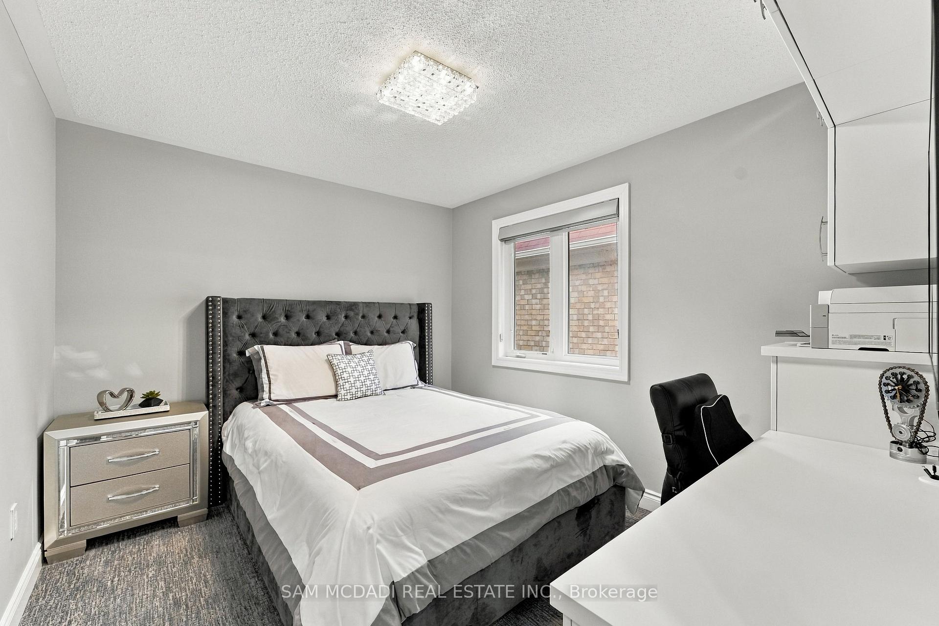 Photo 30 of 238 Schreyer Crescent, Milton, Harrison — HOMEH