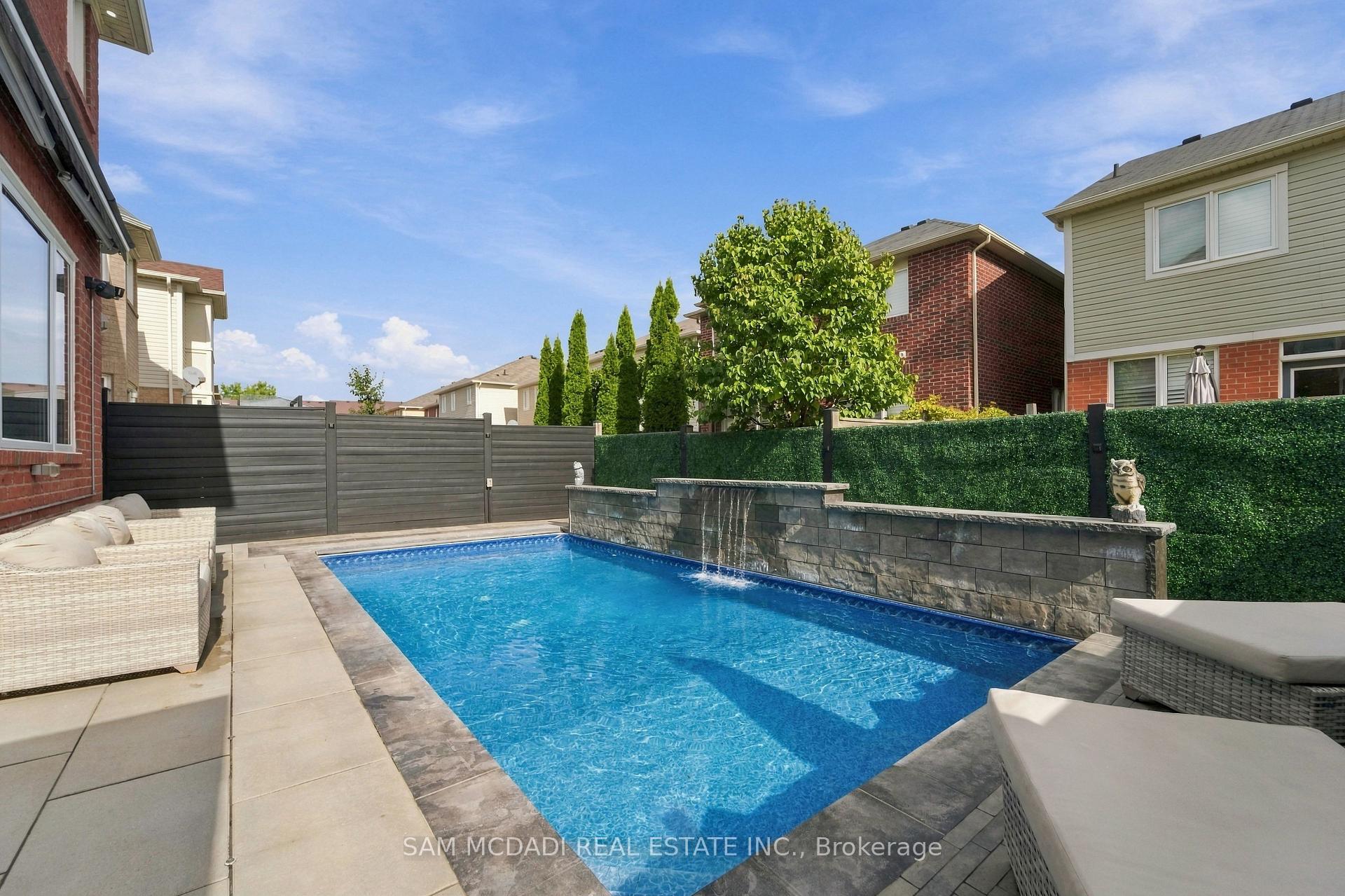 Photo 41 of 238 Schreyer Crescent, Milton, Harrison — HOMEH
