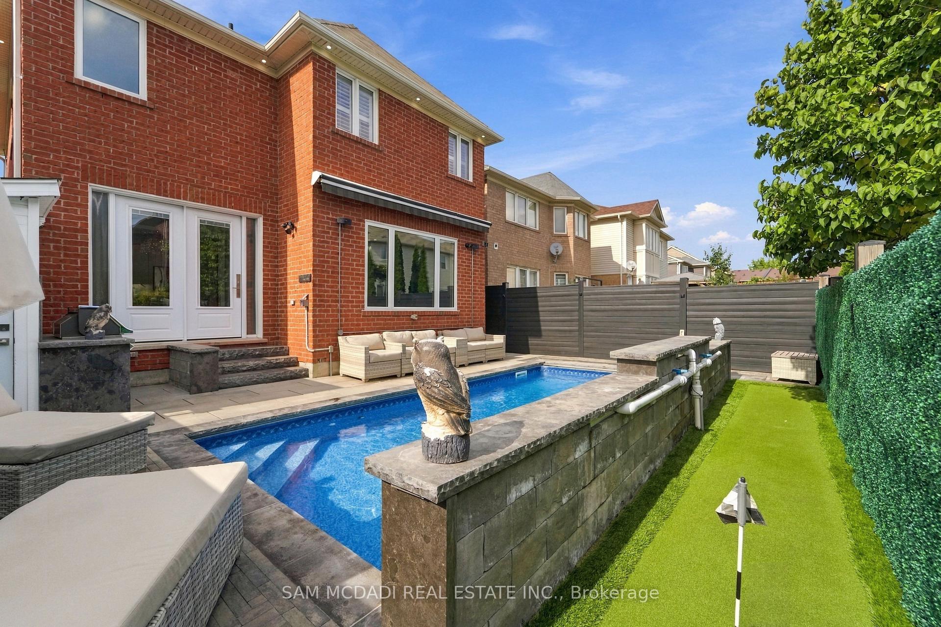 Photo 42 of 238 Schreyer Crescent, Milton, Harrison — HOMEH