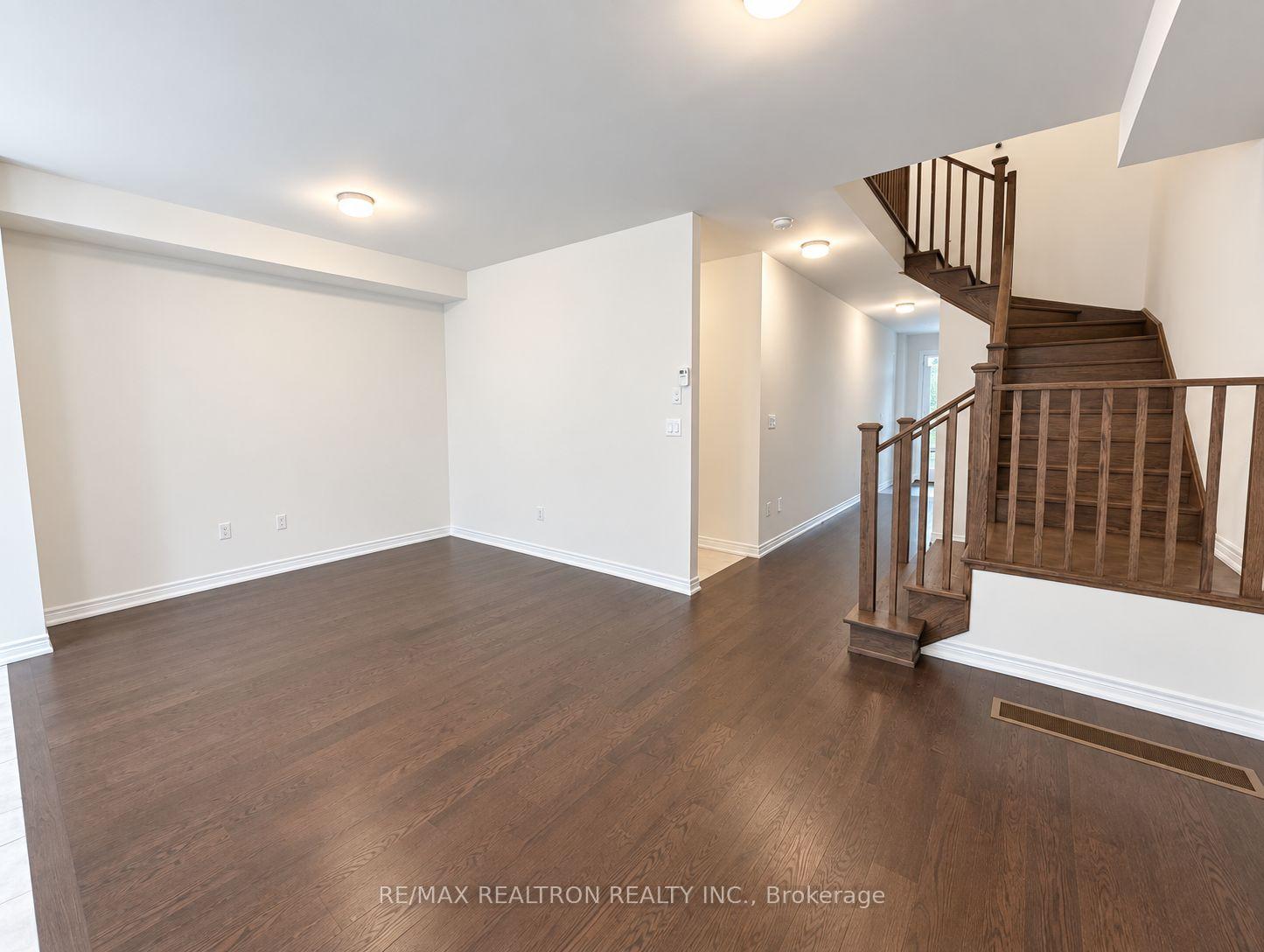 Photo 5 of 79 Milady Crescent, Barrie, Painswick South — HOMEH