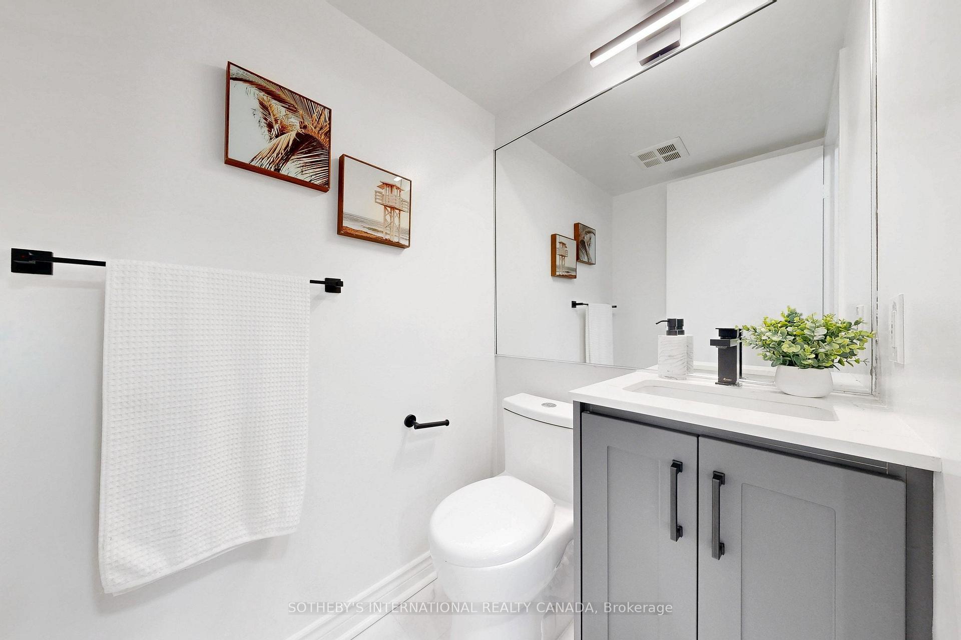 Photo 8 of Unit 414, 10 Queens Quay W, Toronto, Waterfront Communities — HOMEH
