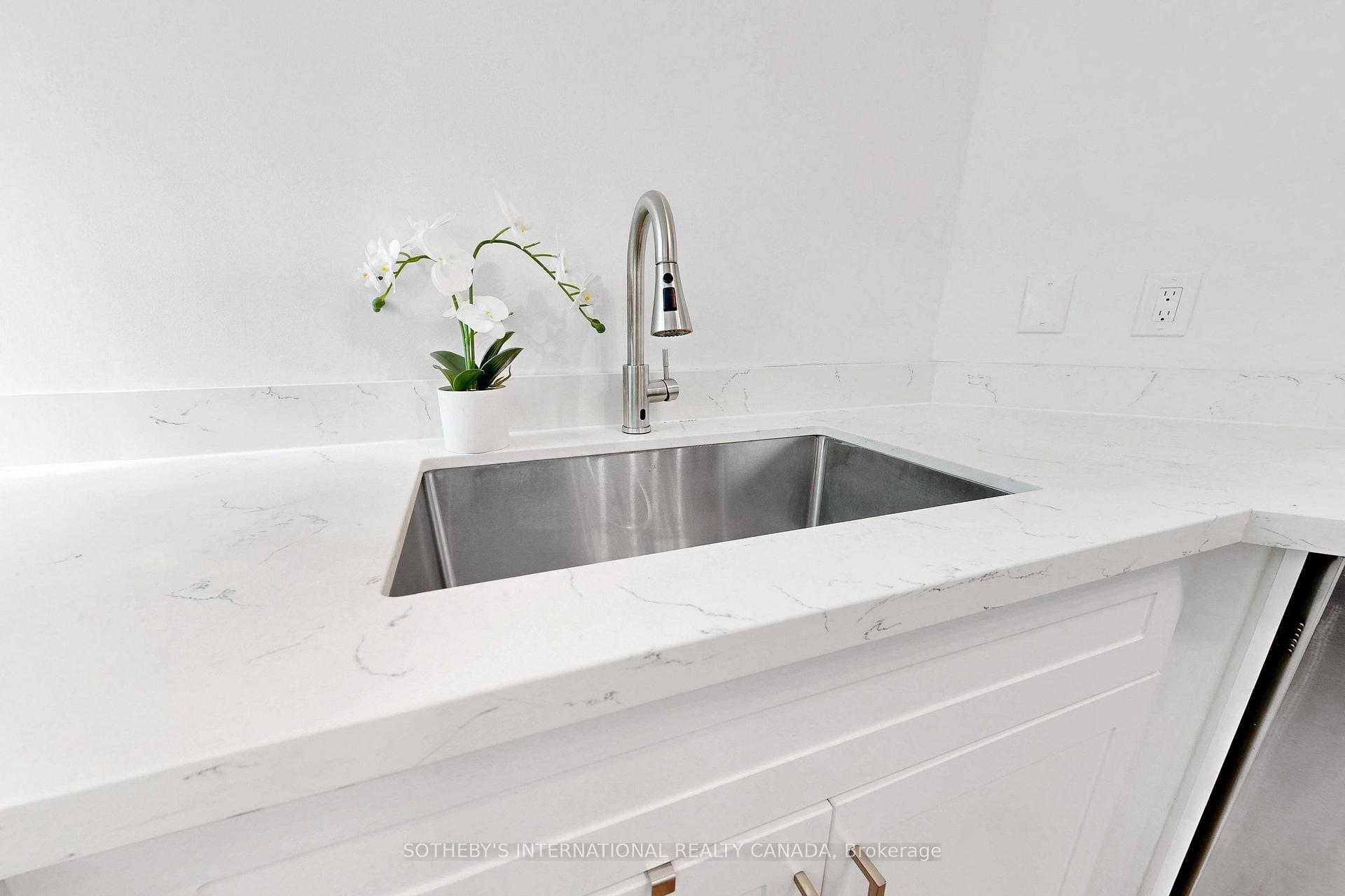 Photo 19 of Unit 414, 10 Queens Quay W, Toronto, Waterfront Communities — HOMEH