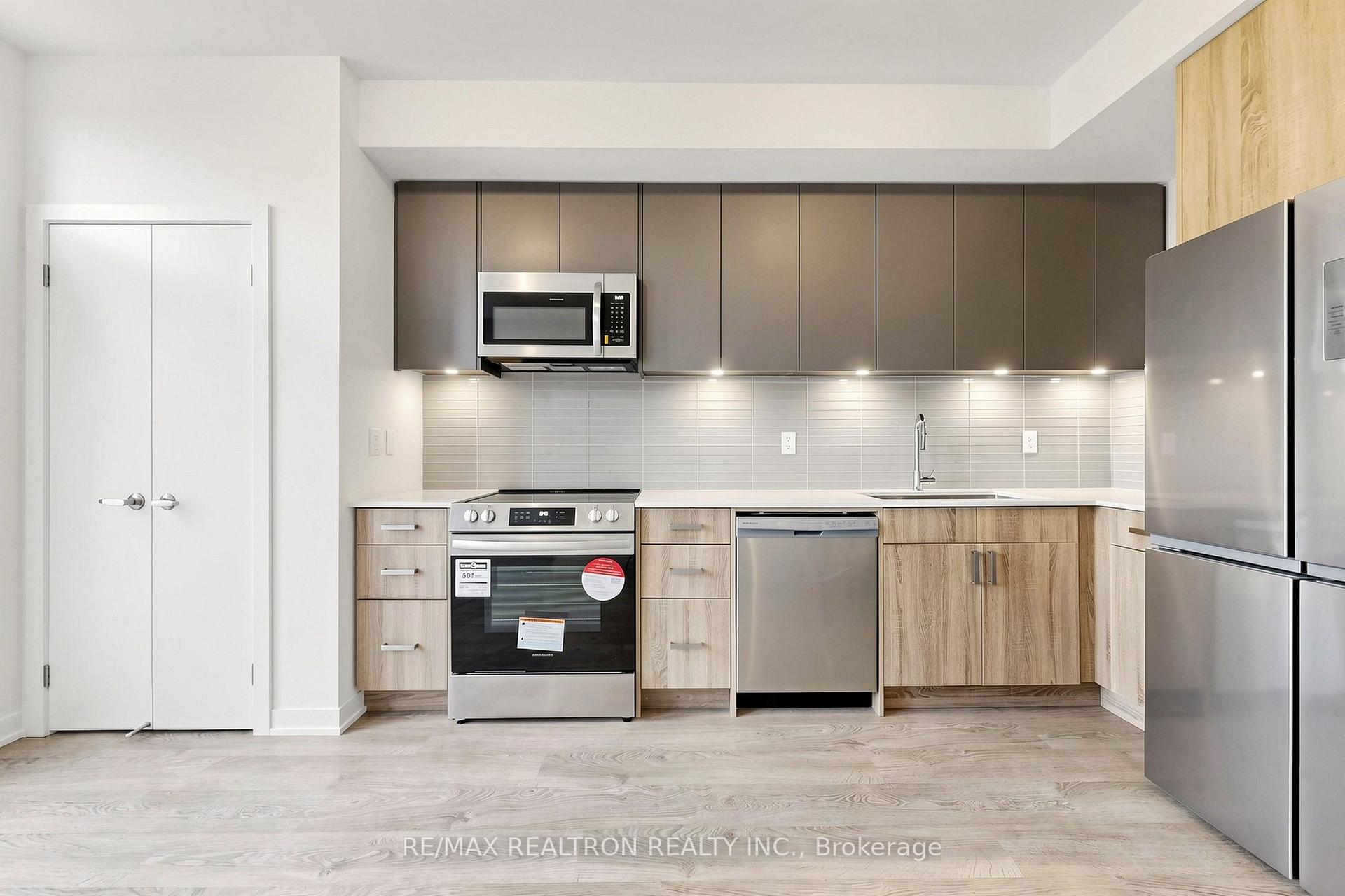 Photo 8 of 64 Turtle Island Road, Toronto, Englemount-Lawrence — HOMEH